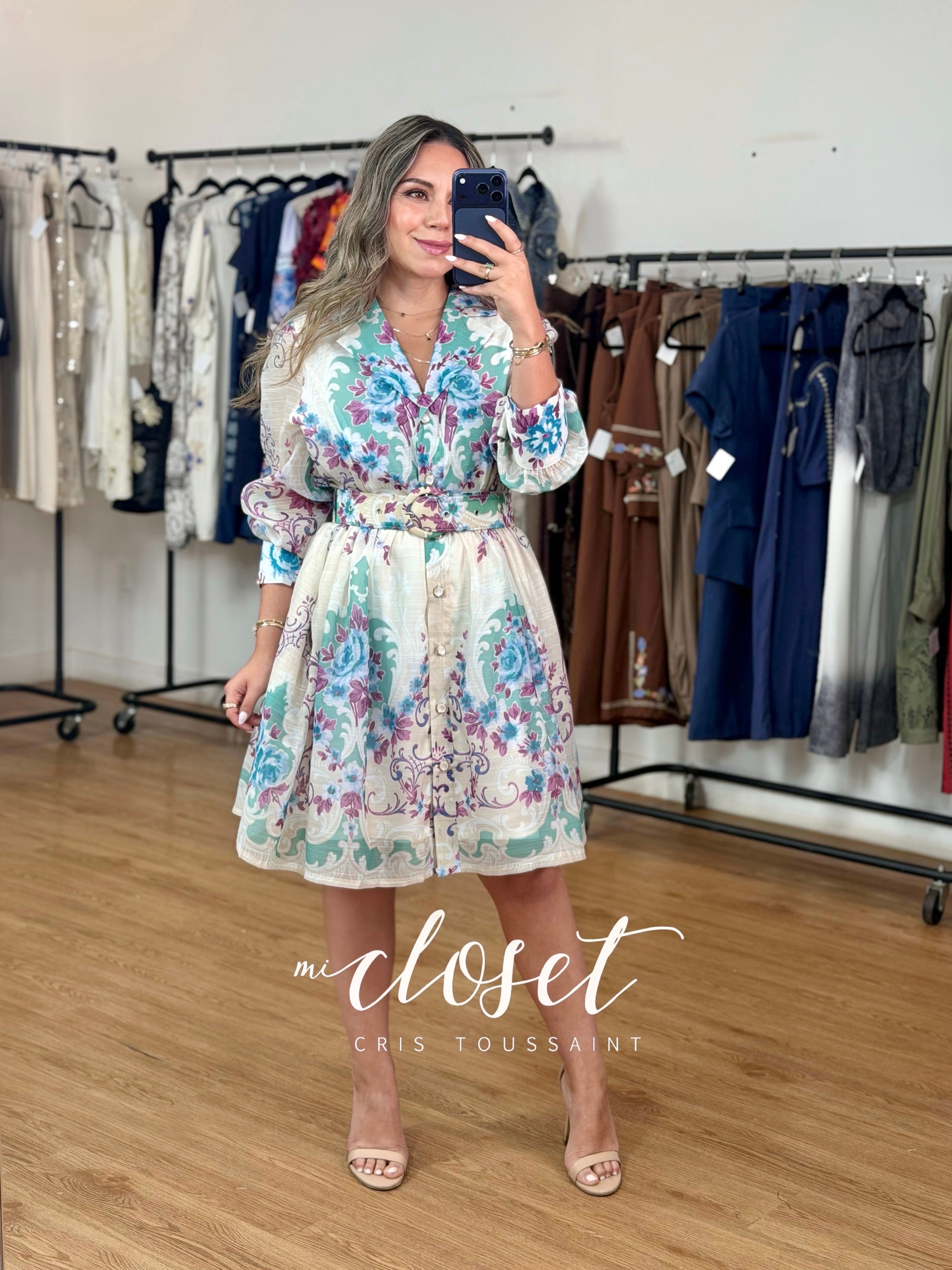VESTIDO LIGERO CON BOLSAS Y CINTURÓN