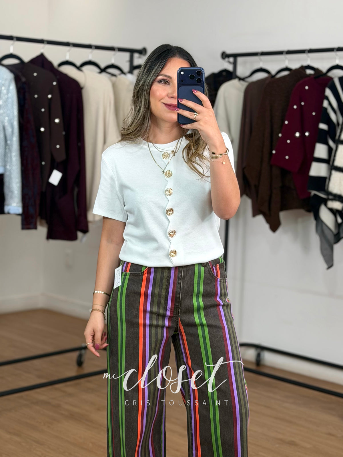 TEESHIRT SEMI LIGERA, TELA SÚPER SUAVE; CON DETALLE EN BOTONES