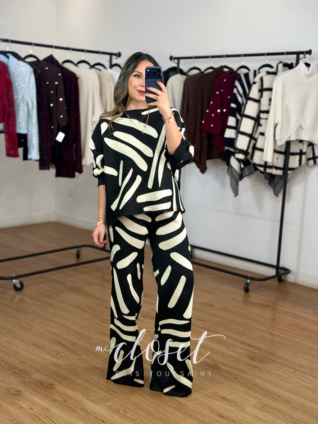 CONJUNTO SEMI GRUESO DE BLUSA OVERSIZED MANGA MURCIÉLAGO 3/4 Y PANTS CORTE WIDE LEG