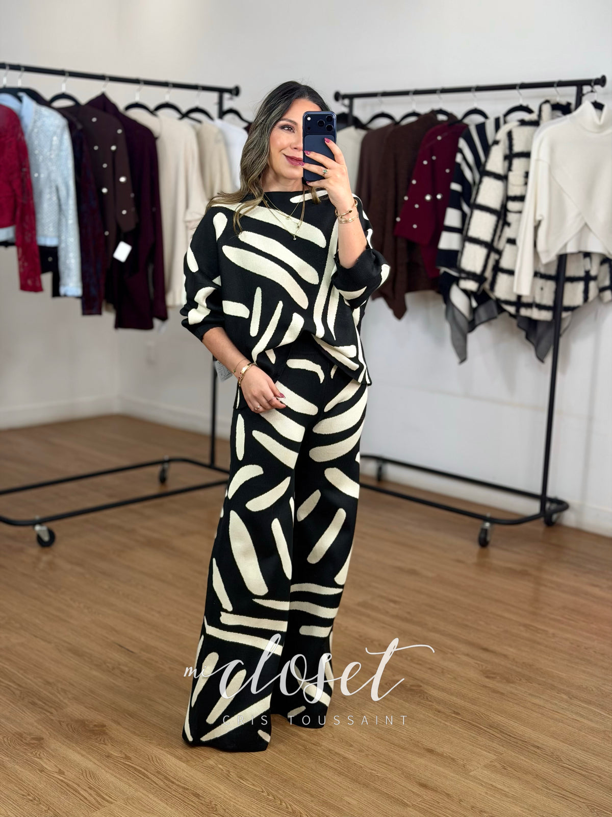 CONJUNTO SEMI GRUESO DE BLUSA OVERSIZED MANGA MURCIÉLAGO 3/4 Y PANTS CORTE WIDE LEG