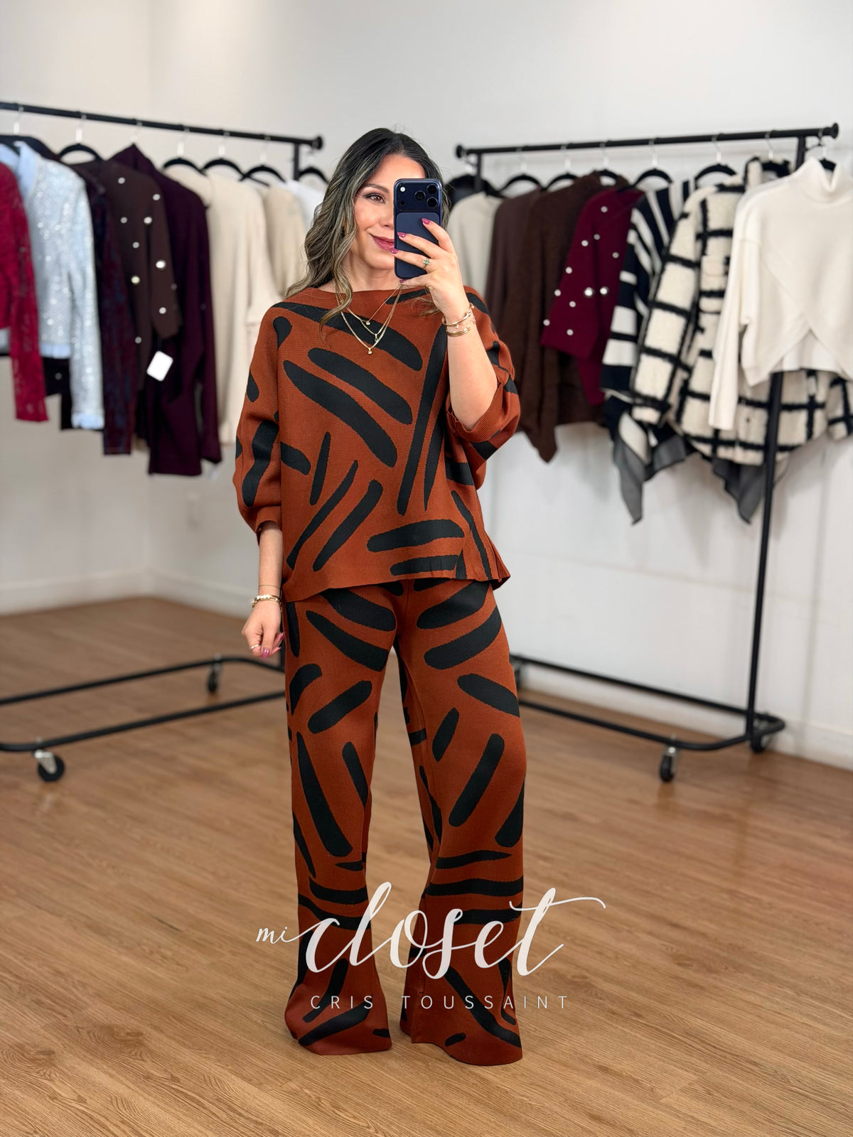 CONJUNTO SHEDRÓN SEMI GRUESO DE BLUSA OVERSIZED MANGA MURCIÉLAGO 3/4 Y PANTS CORTE WIDE LEG