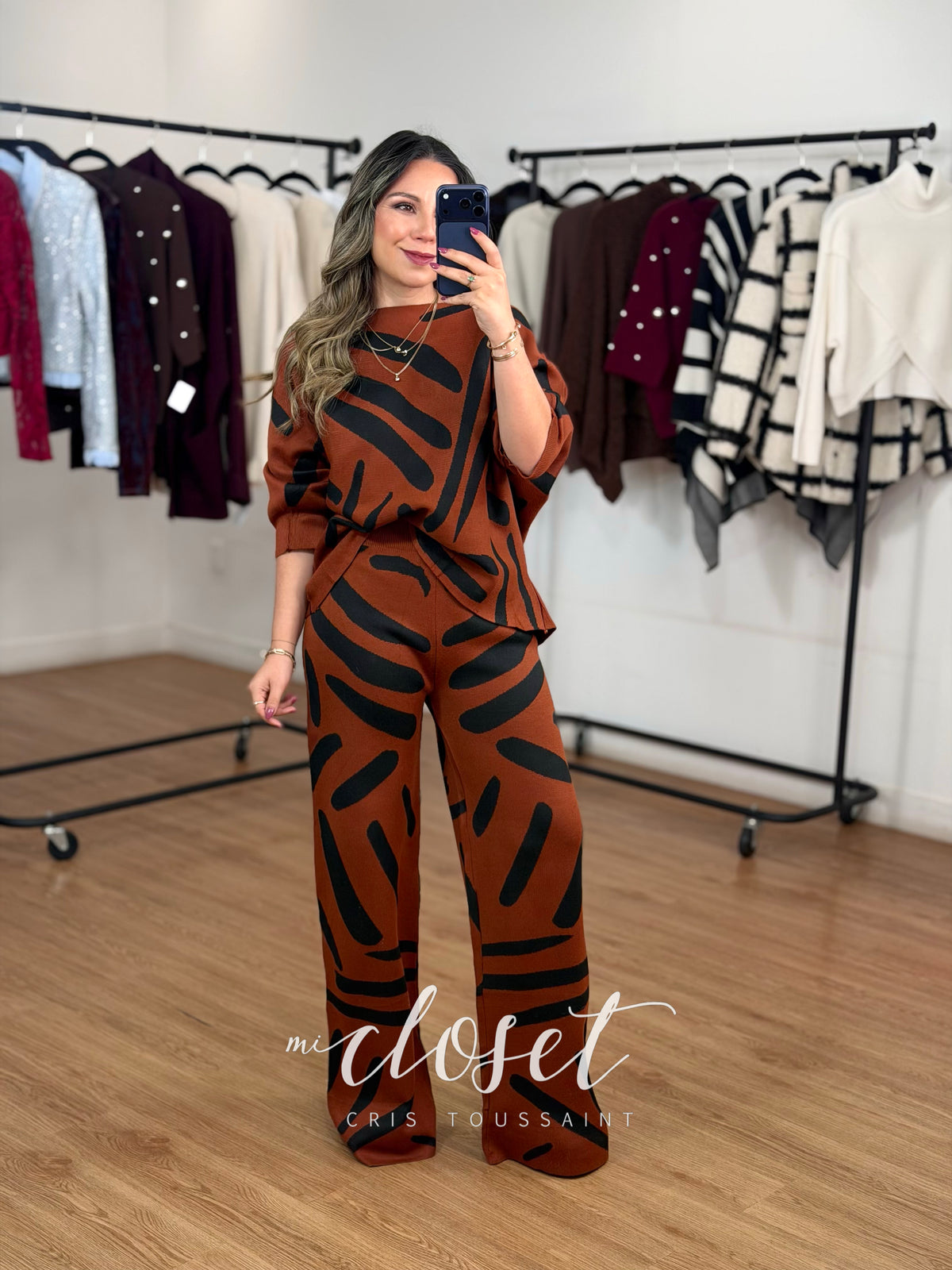 CONJUNTO SHEDRÓN SEMI GRUESO DE BLUSA OVERSIZED MANGA MURCIÉLAGO 3/4 Y PANTS CORTE WIDE LEG
