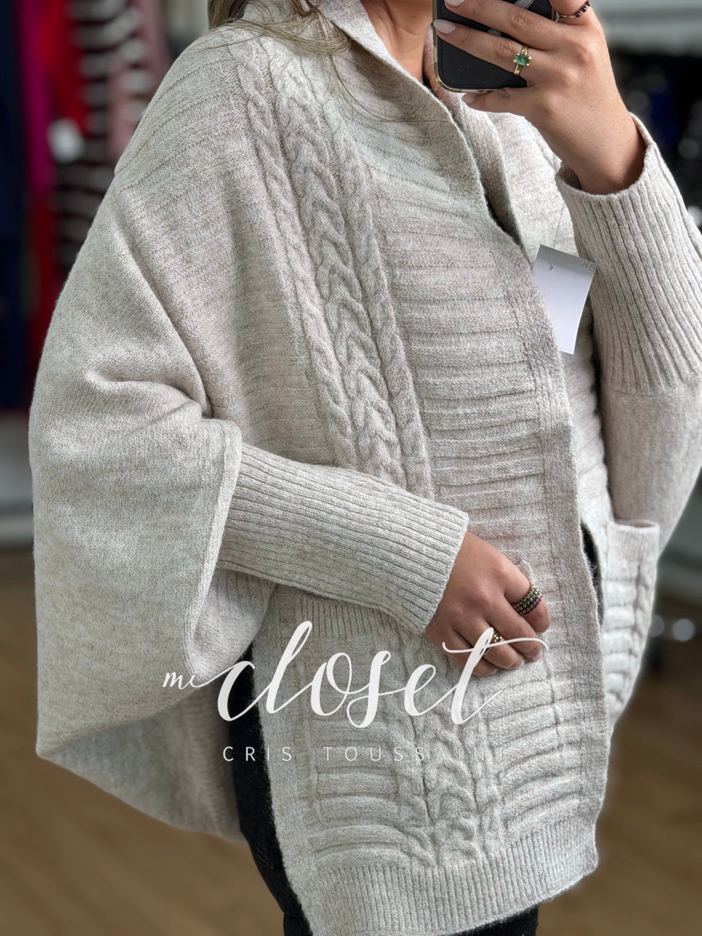 SWEATER TIPO CAPA SEMI GRUESO, SÚPER SUAVE