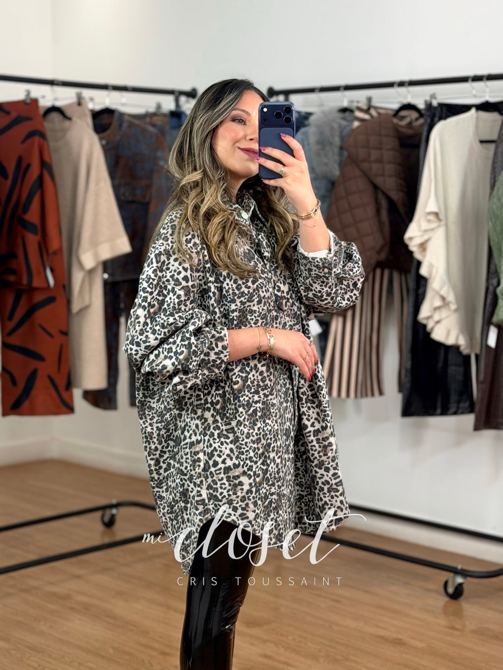 CAMISOLA DE MEZCLILLA OVERSIZED, GRUESA CON BOTONES GIGANTES