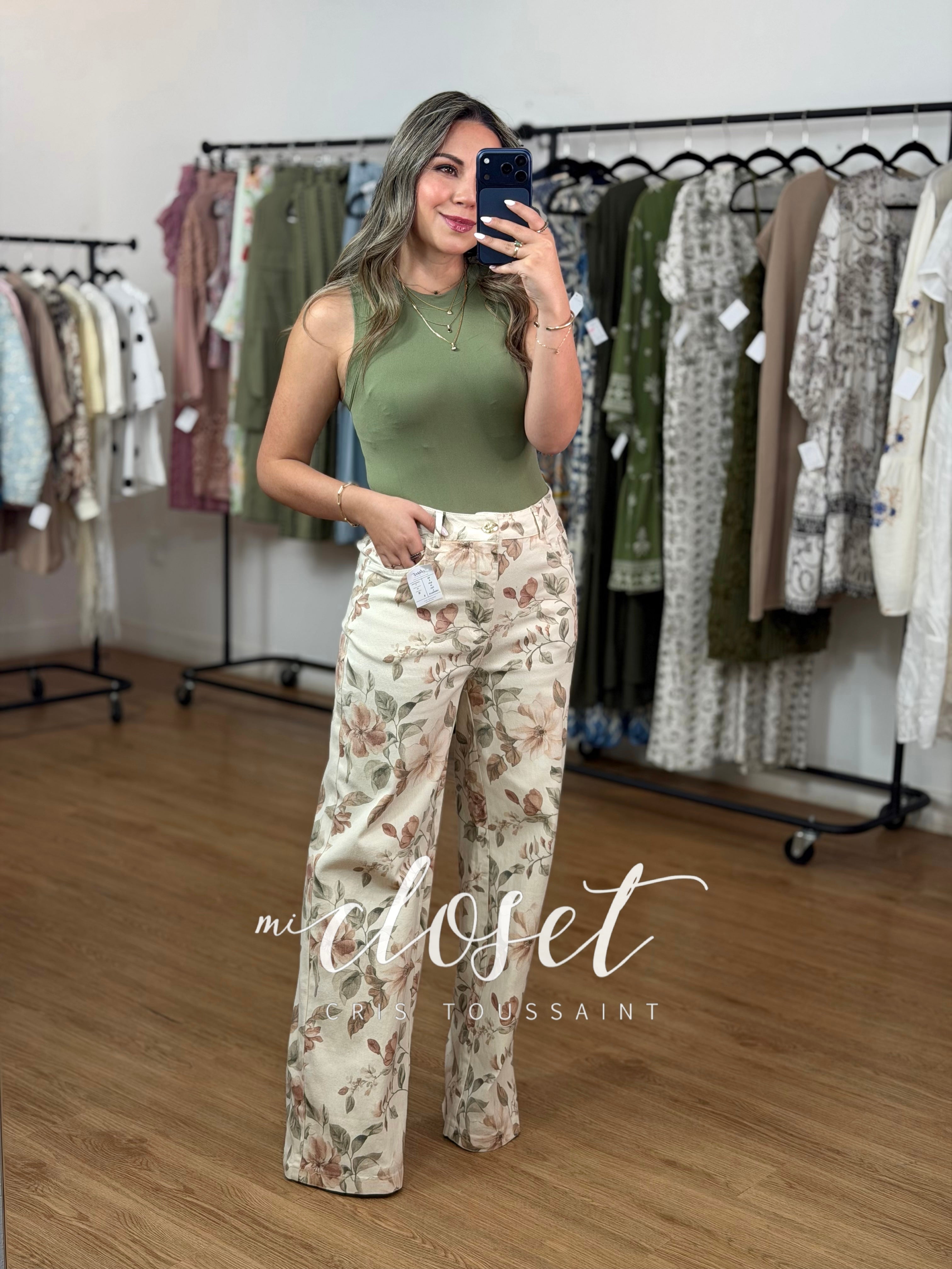 JEANS STRETCH RECTOS, ESTAMPADO DE FLORES
