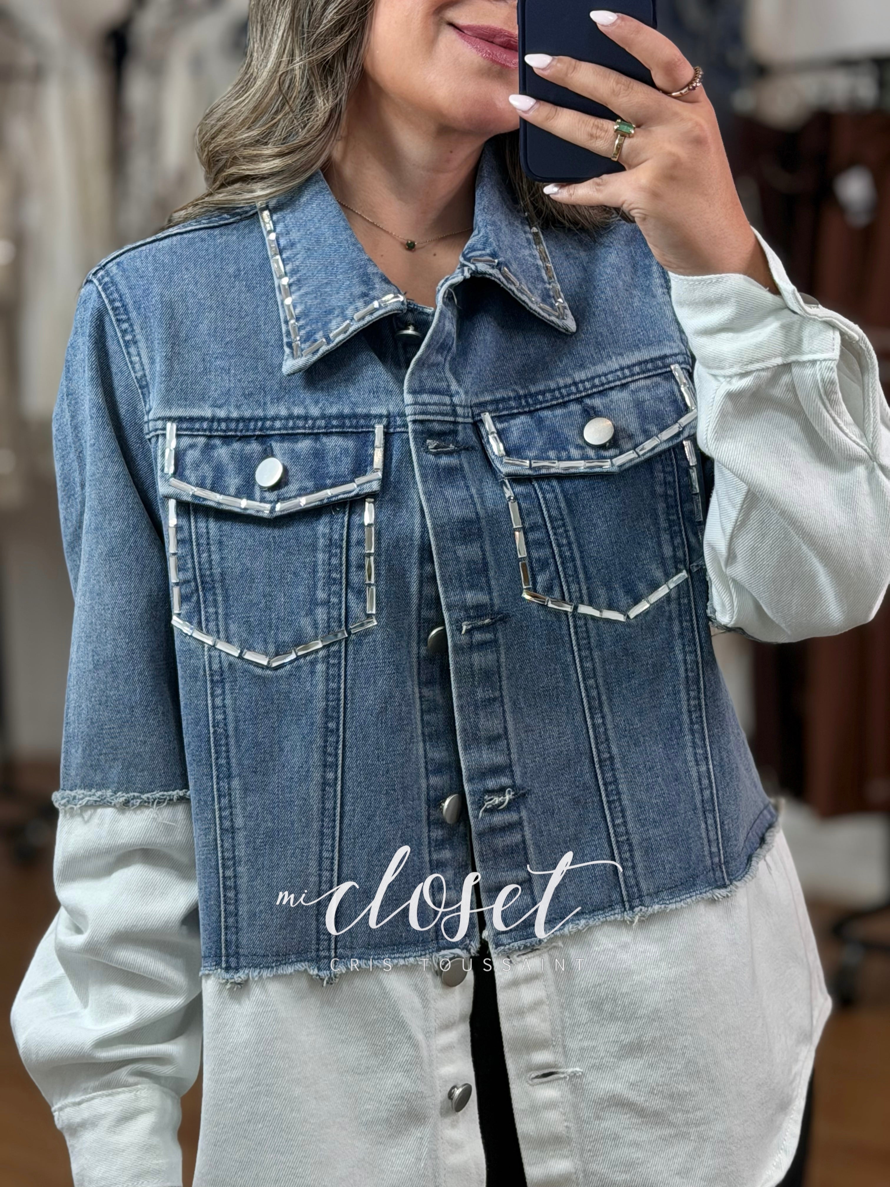 CHAMARRA OVERSIZED DOBLE TEXTURA CON CRISTALES TIPO ESPEJO EN BOLSAS Y CUELLO