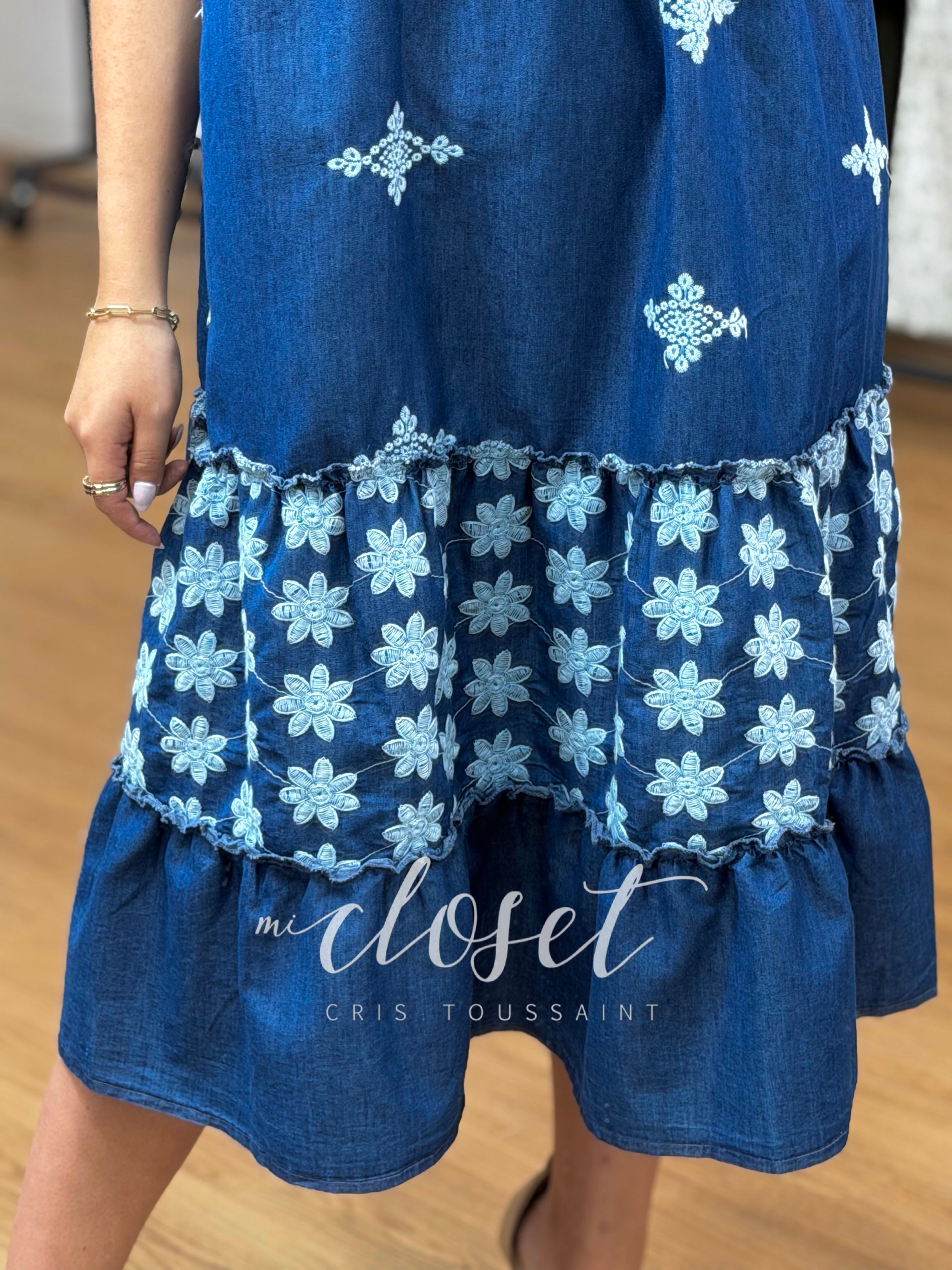 VESTIDO LIGERO TELA MEZCLILLA CON ESTAMPADO TEXTURIZADO