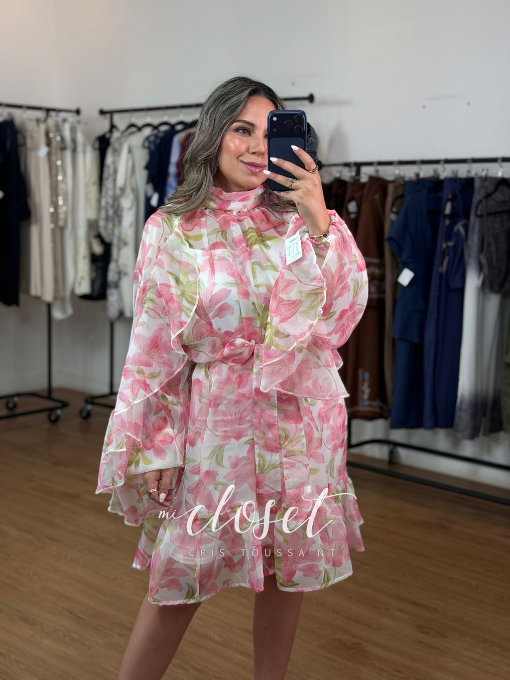 VESTIDO LIGERO VAPOROSO (CON FORRO ABAJO), MANGA TIPO GLOBO Y CINTA AJUSTABLE
