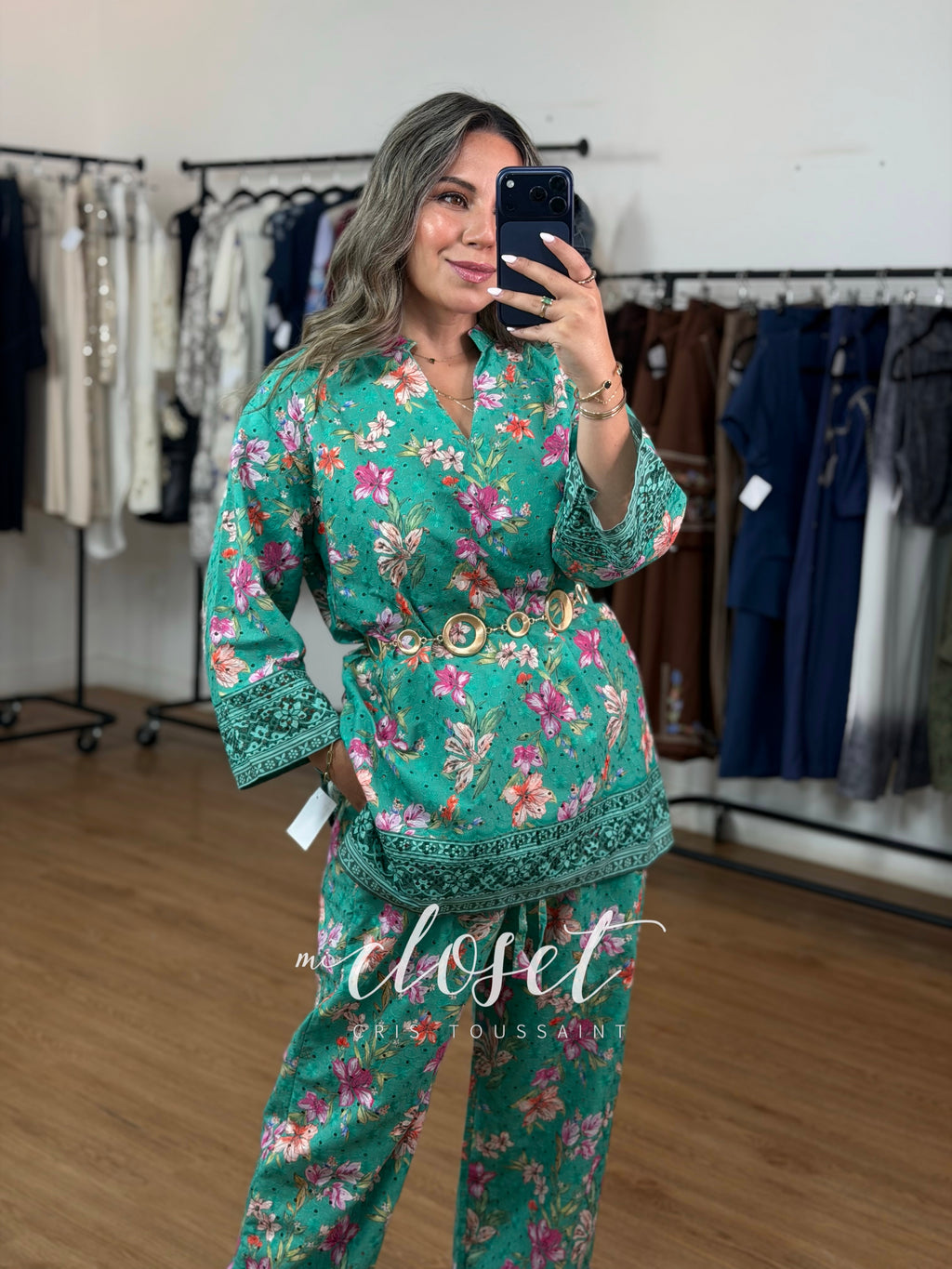 CONJUNTO CALADO DE PANTALÓN CORTO Y BLUSA MANGA 3/4