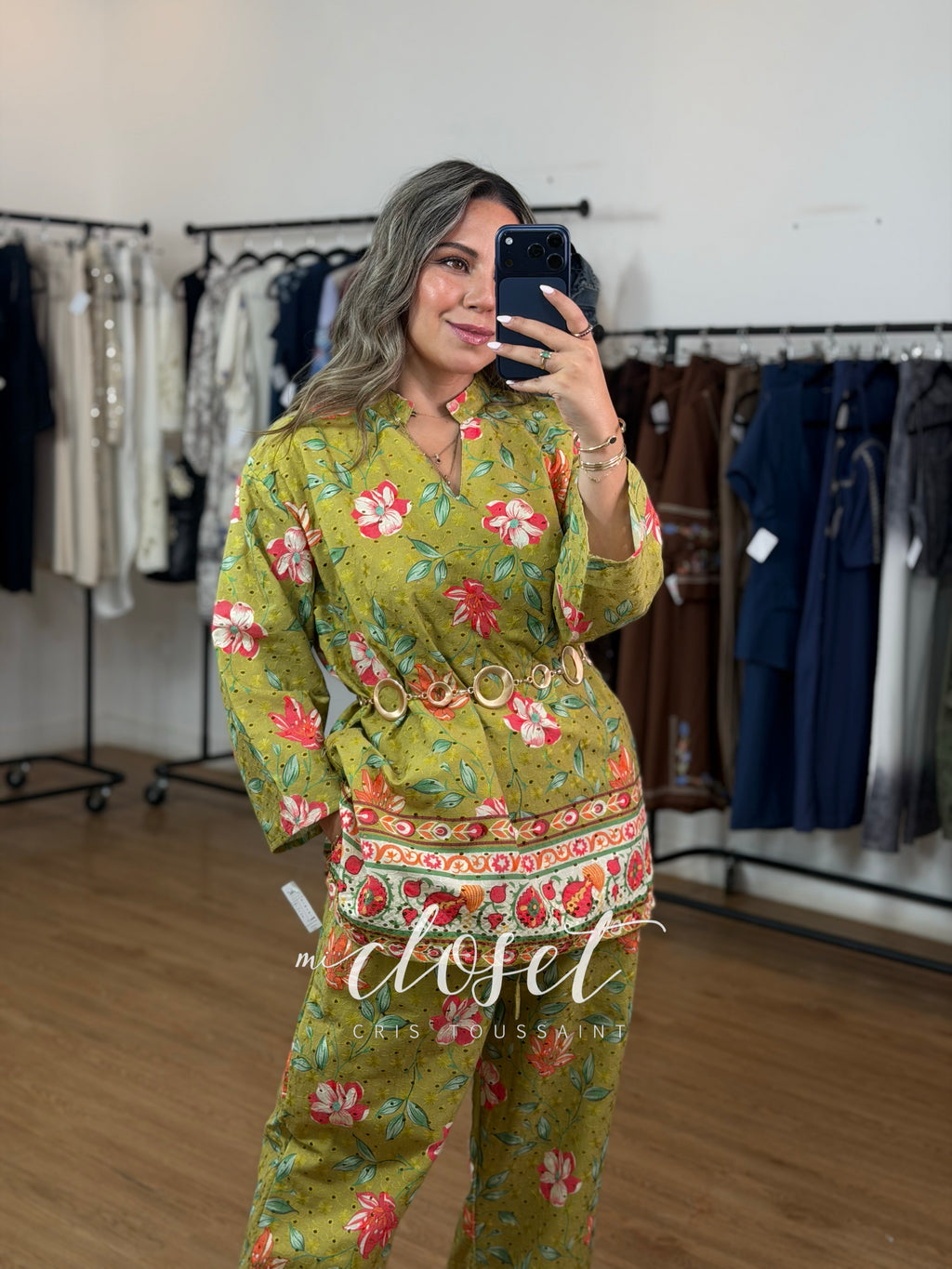CONJUNTO CALADO DE PANTALÓN CORTO Y BLUSA MANGA 3/4 CON CINTURÓN
