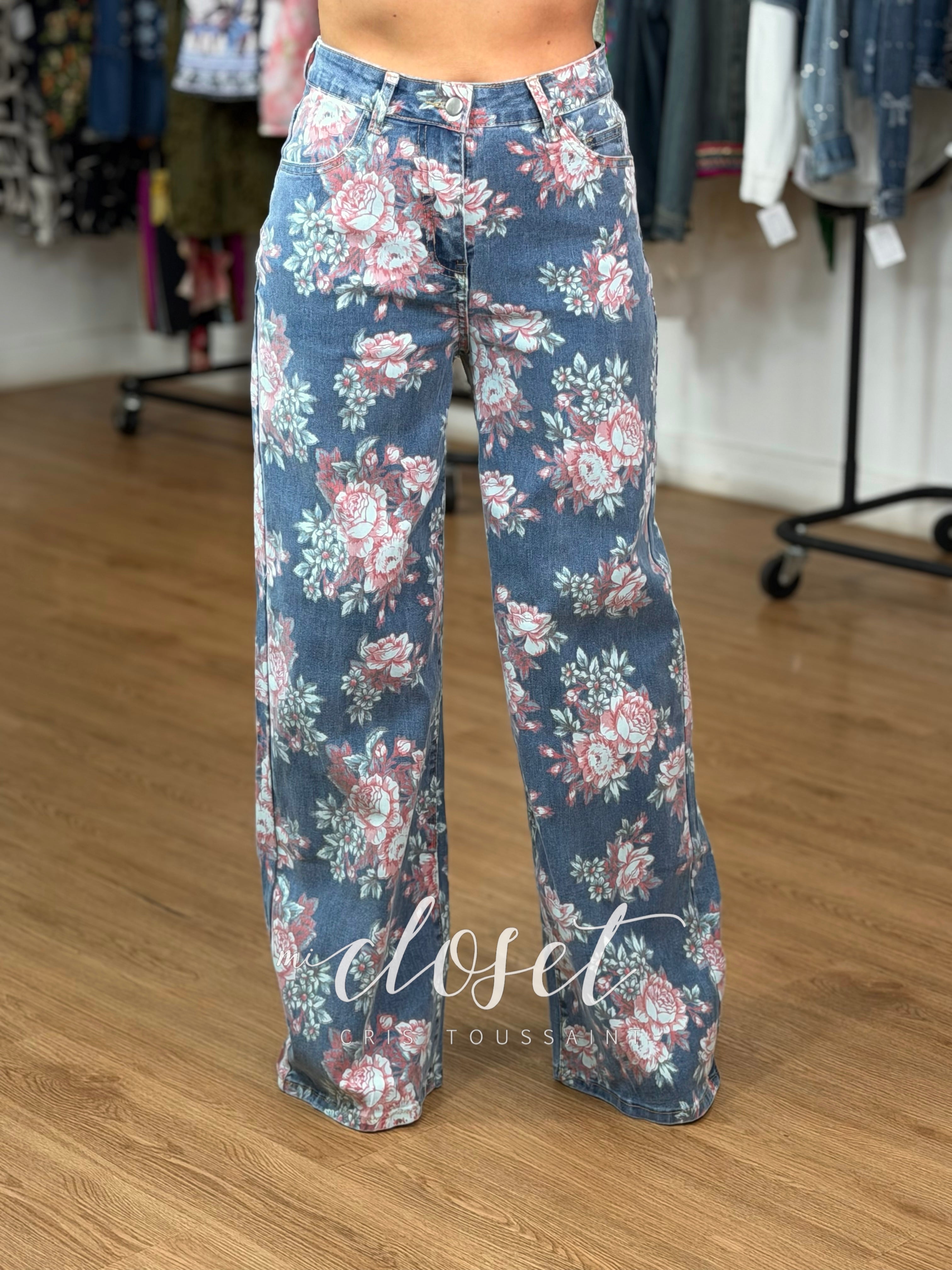 JEANS WIDE LEG TIRO ALTO CON ESTAMPADO DE FLORES