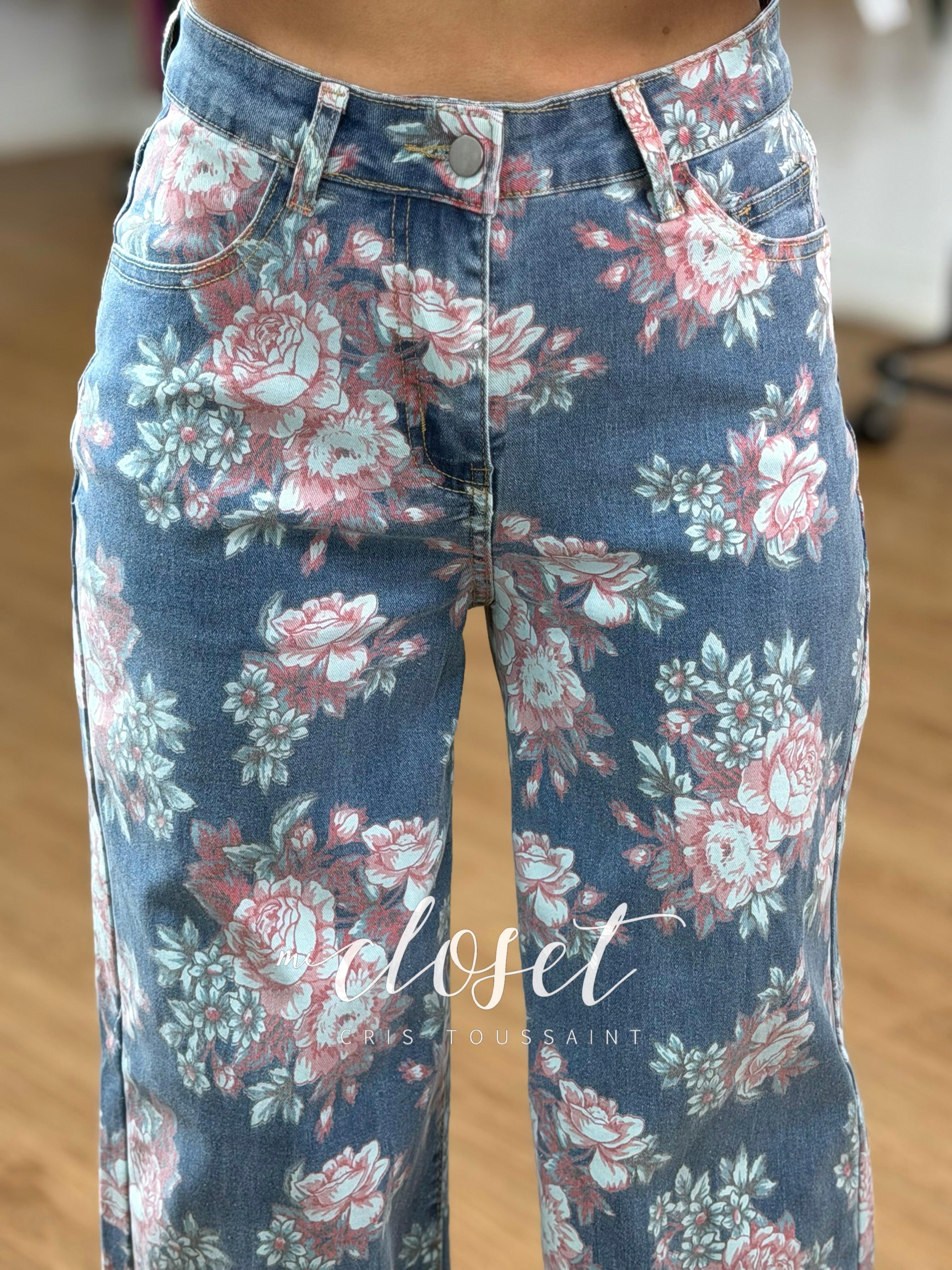 JEANS WIDE LEG TIRO ALTO CON ESTAMPADO DE FLORES
