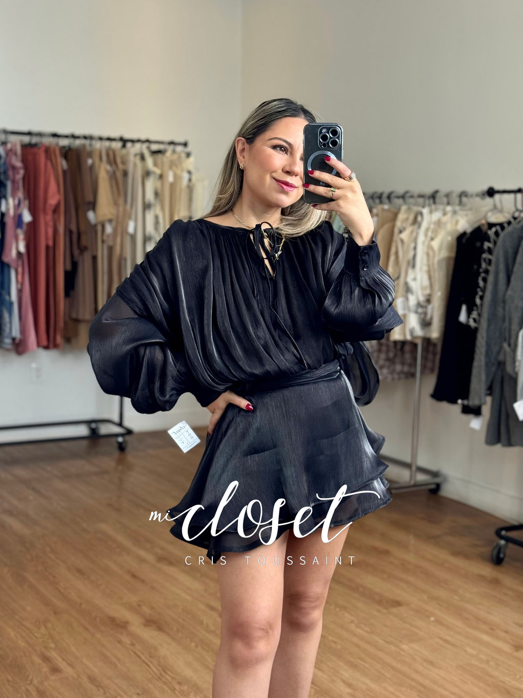 VESTIDO SATINADO CON SHORT