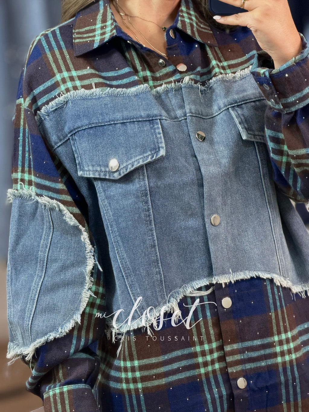 CAMISOLA DOBLE TEXTURA CON DESTELLOS DE BRILLOS