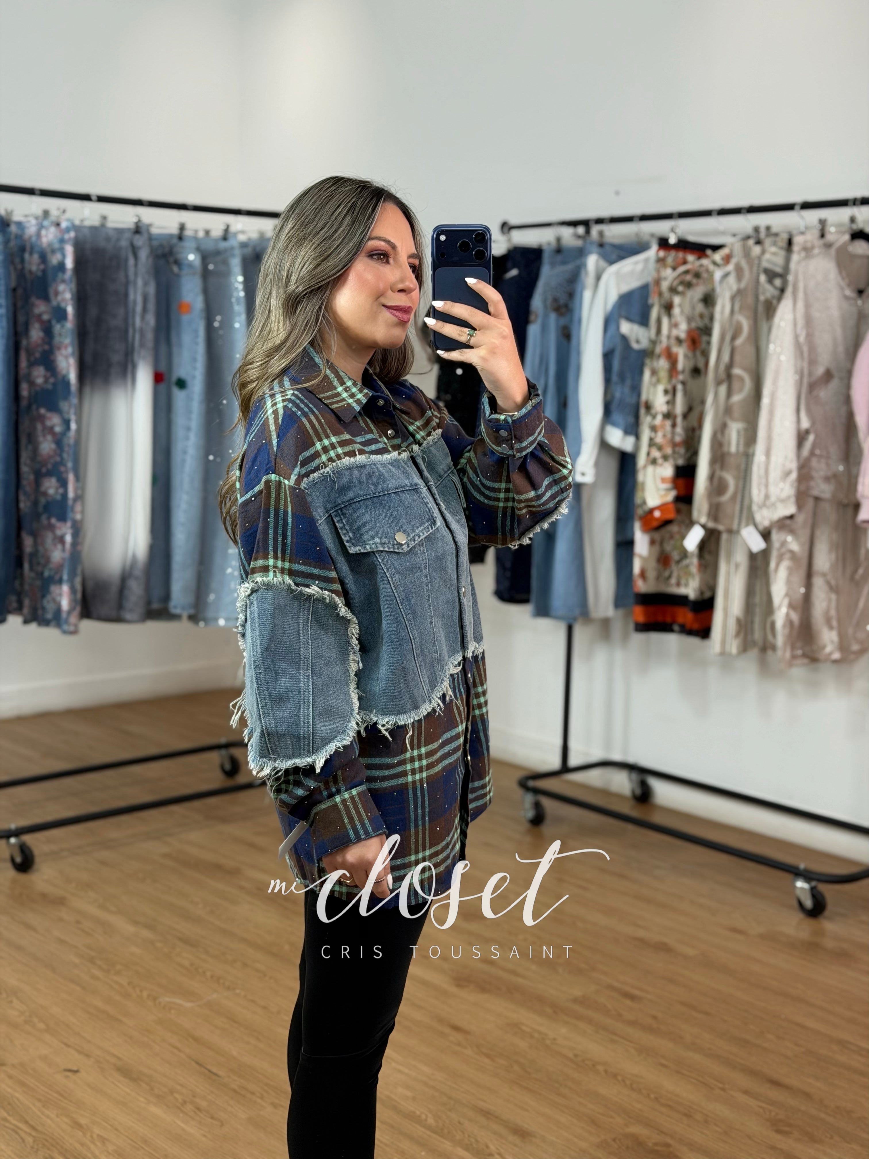 CAMISOLA DOBLE TEXTURA CON DESTELLOS DE BRILLOS
