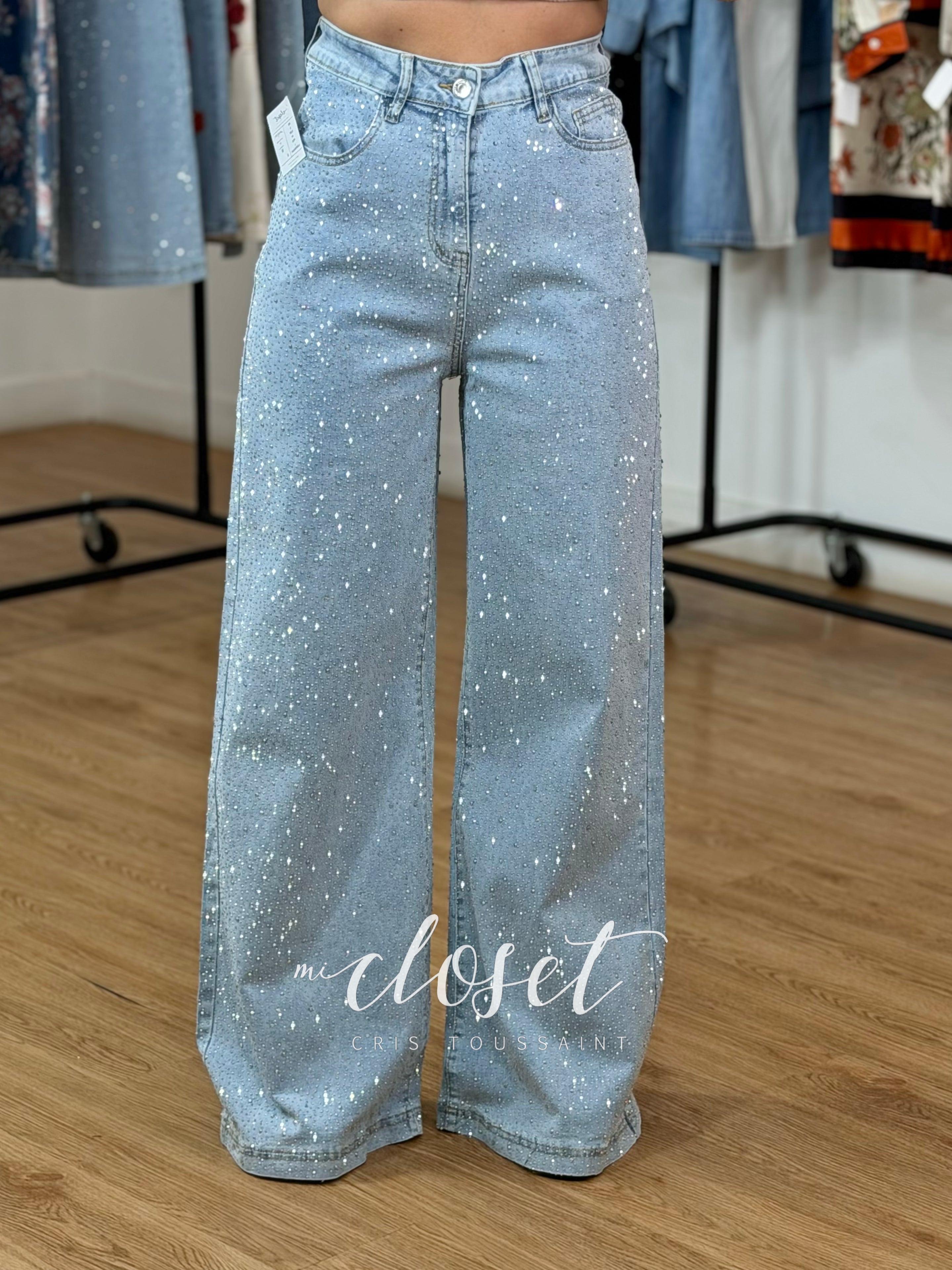 JEANS STRETCH WIDE LEG CON CHISPAS DE BRILLOS POR DELANTE Y DETRÁS