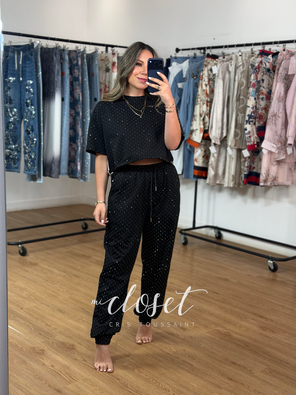 CONJUNTO LIGERO DE PANTS Y TEESHIRT CORTA AJUSTABLE DE LA CINTURA