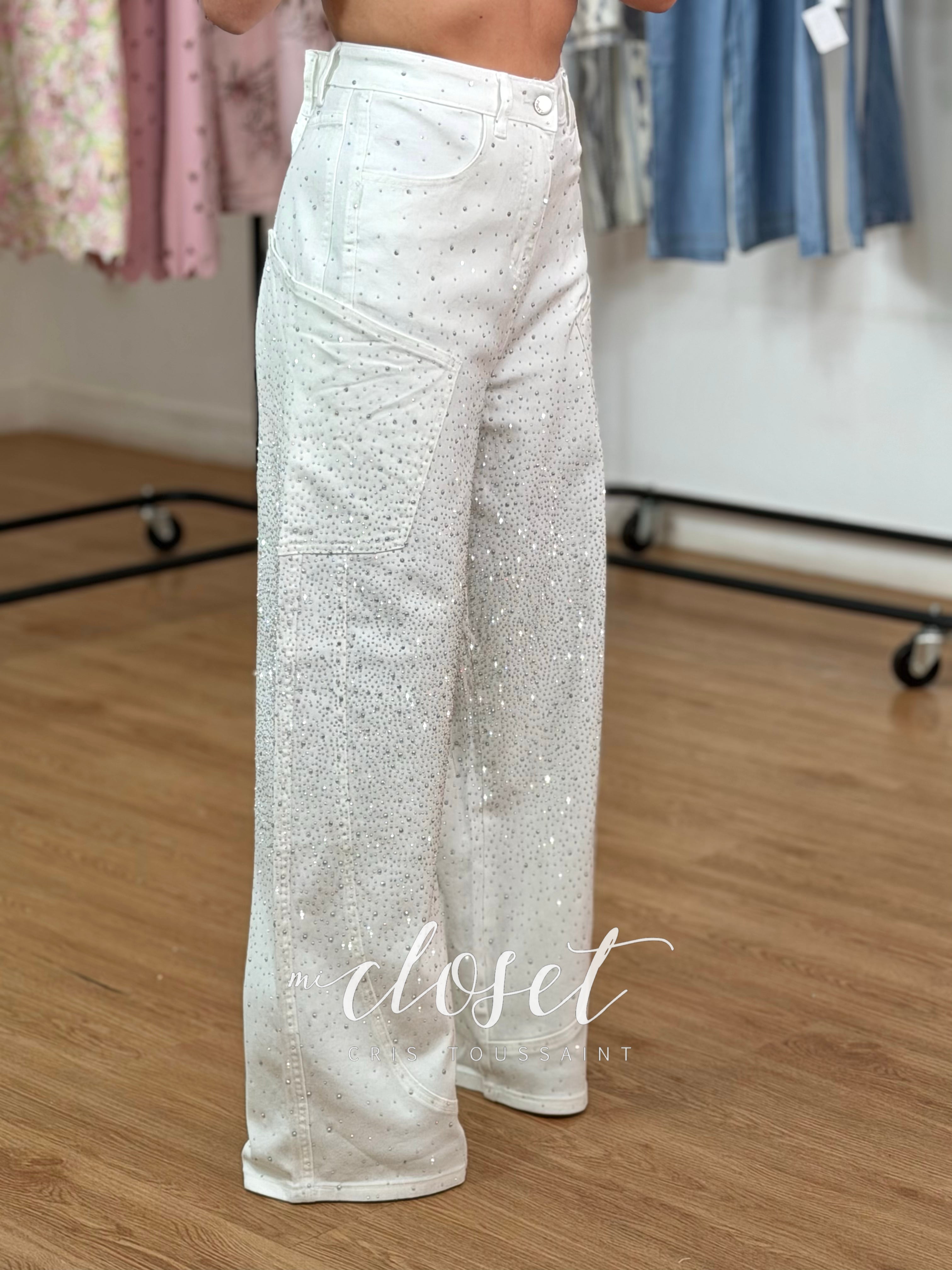 JEANS SÚPER STRETCH TIPO BARREL CON CHISPAS DE BRILLOS POR DELANTE Y DETRÁS