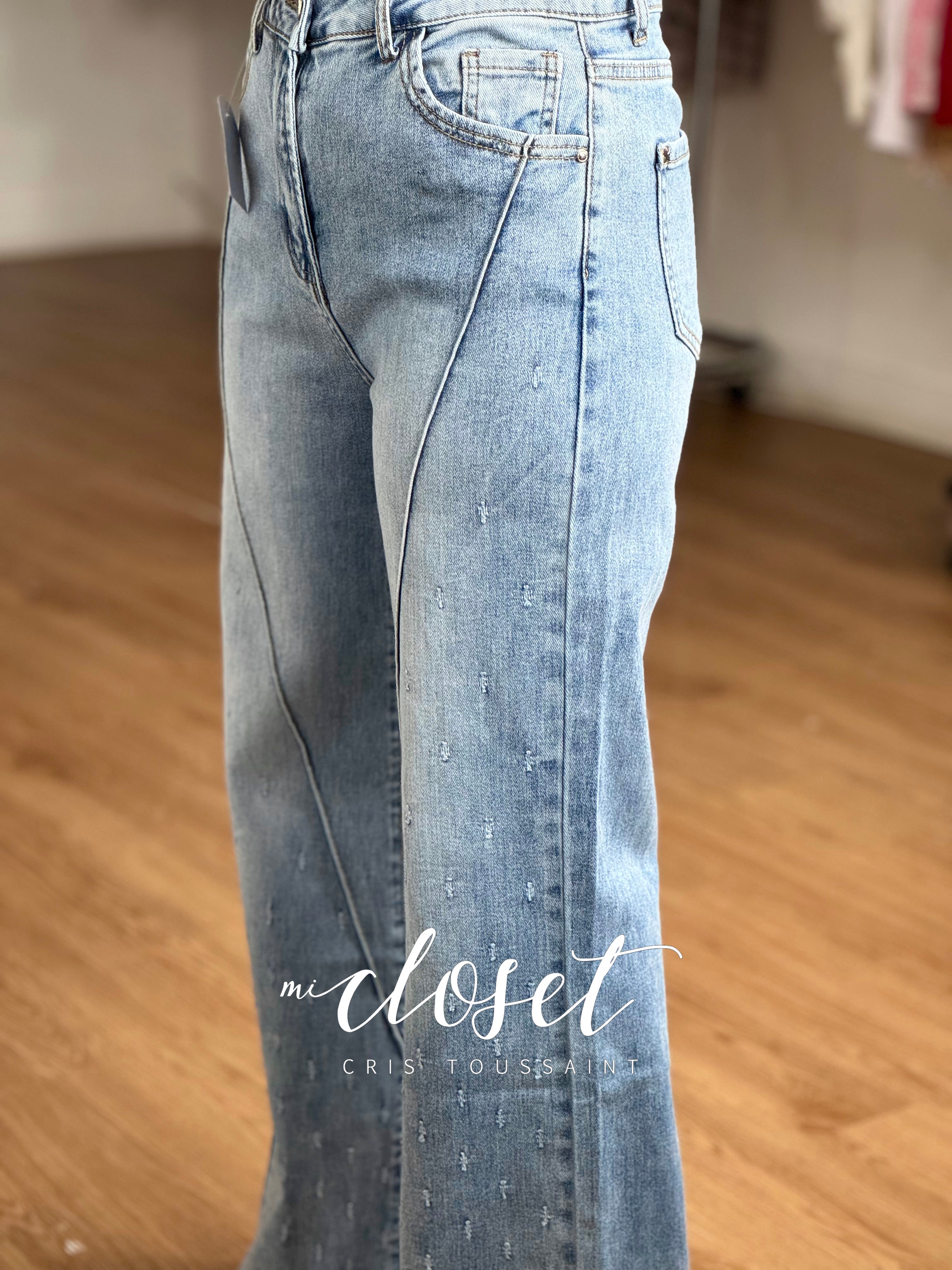 JEANS RECTOS SÚPER STRETCH CON DETALLES DE TEXTURA