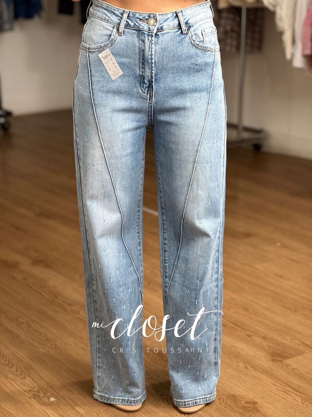 JEANS RECTOS SÚPER STRETCH CON DETALLES DE TEXTURA