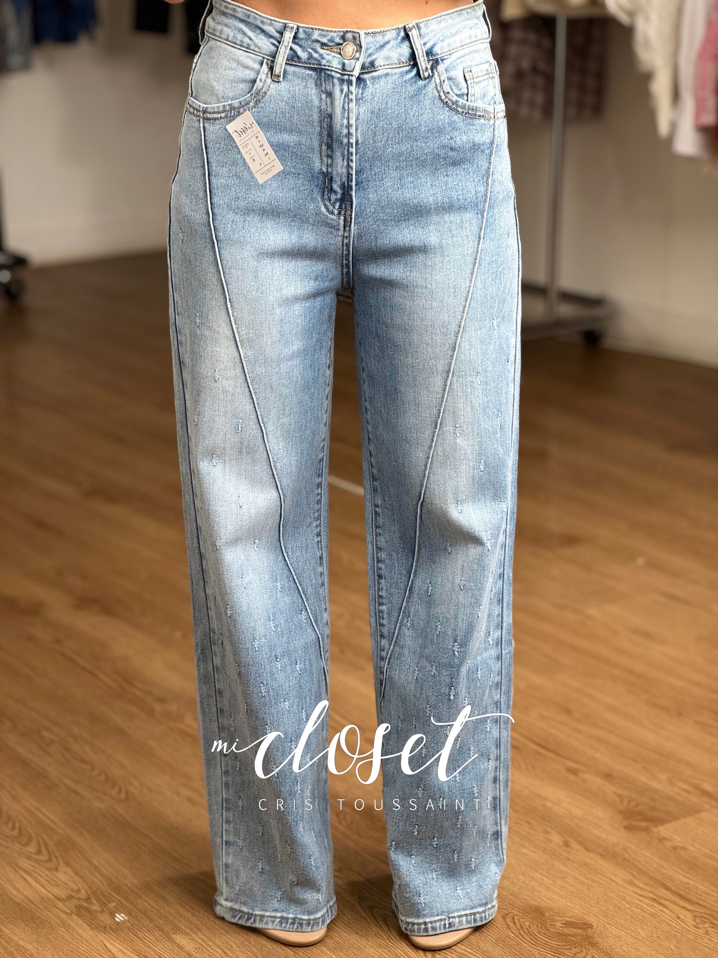JEANS RECTOS SÚPER STRETCH CON DETALLES DE TEXTURA
