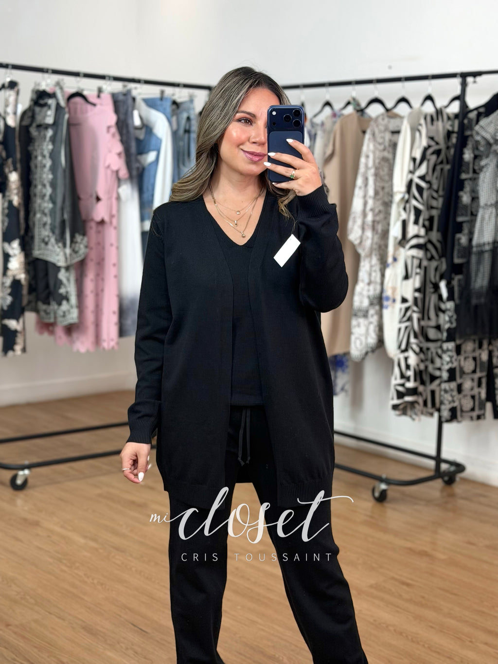 CONJUNTO DE PANTS TRES PIEZAS, SÚPER CALIENTITO, SWEATER CUELLO V Y BLUSA SIN MANGAS