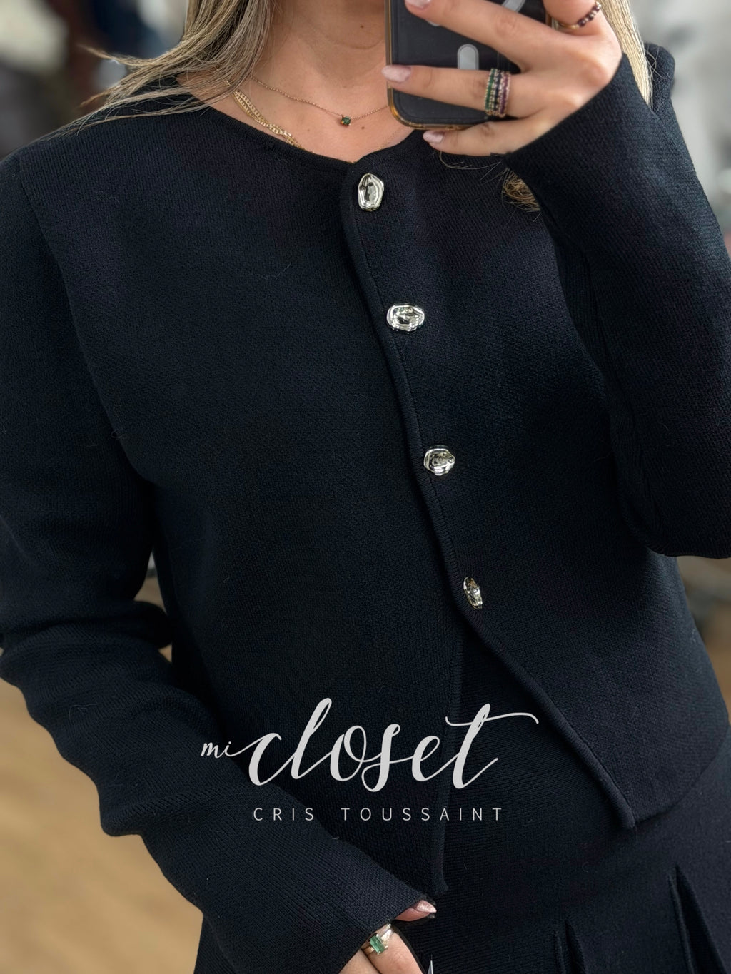 CONJUNTO DE SWEATER CORTO Y FALDA TABLEADA