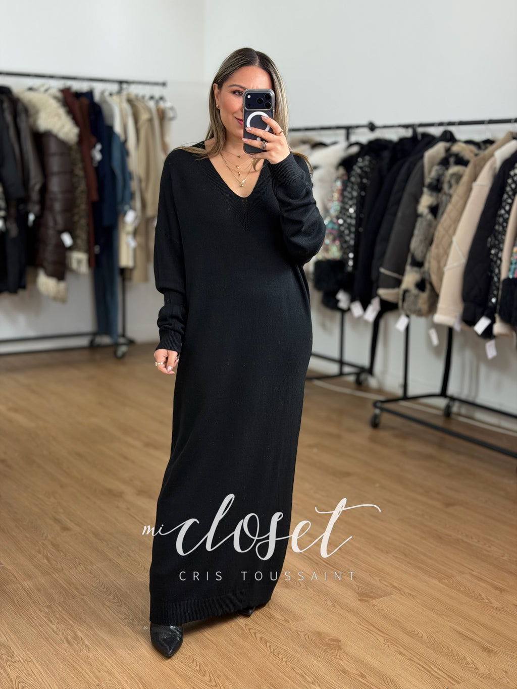 MAXI SWEATER CON CUELLO V