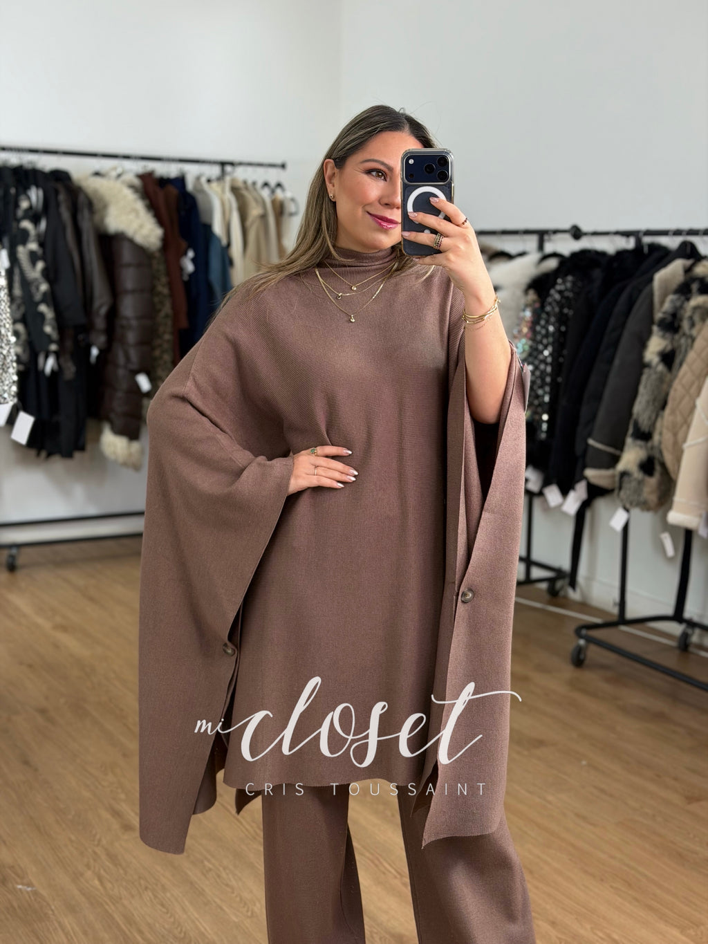 CONJUNTO DE SWEATER TIPO CAPA SÚPER AMPLIO, CUELLO DE TORTUGA