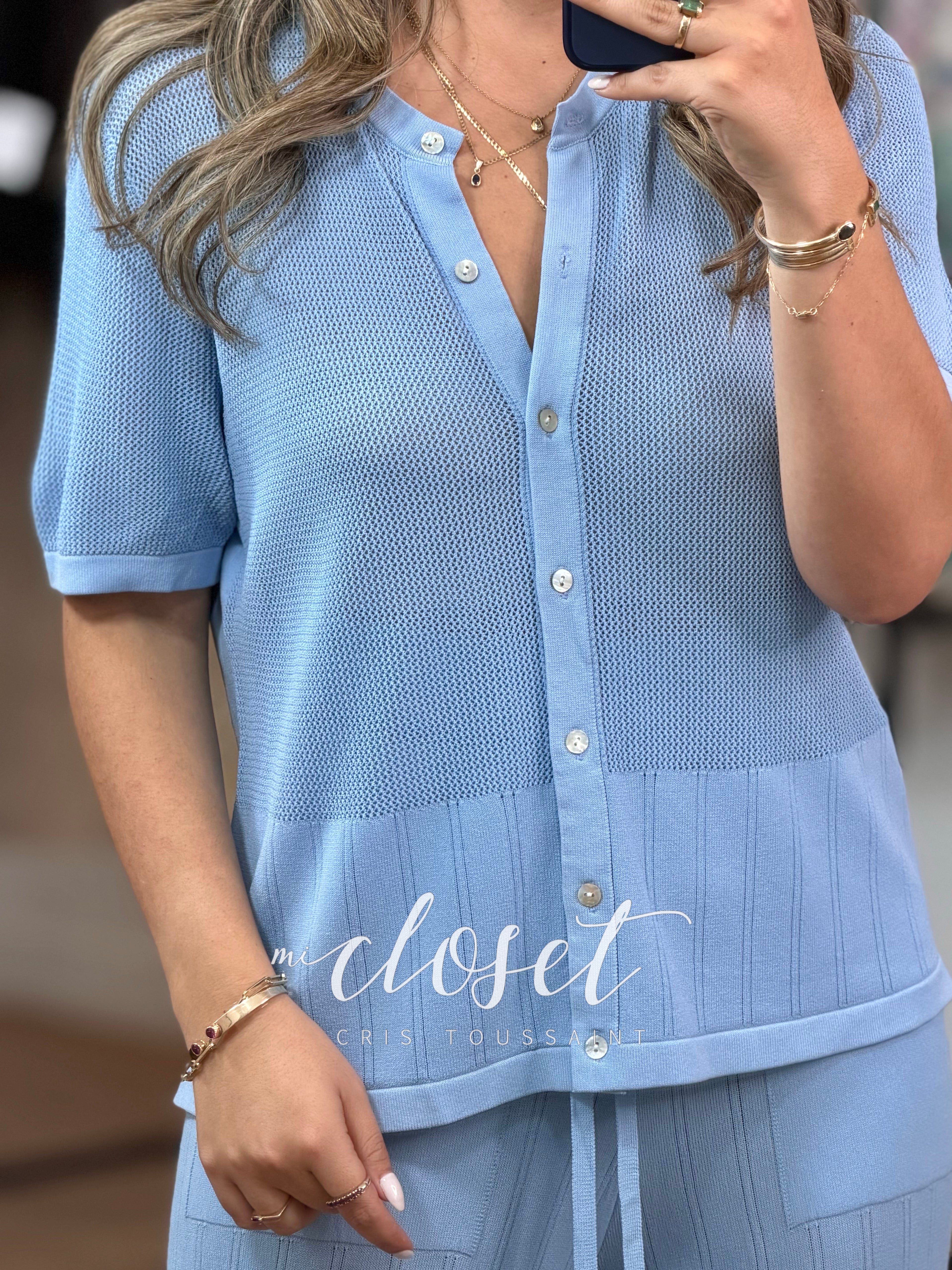 CONJUNTO LIGERO DE PANTS Y TEESHIRT CON TRANSPARENCIAS Y DETALLES CALADOS
