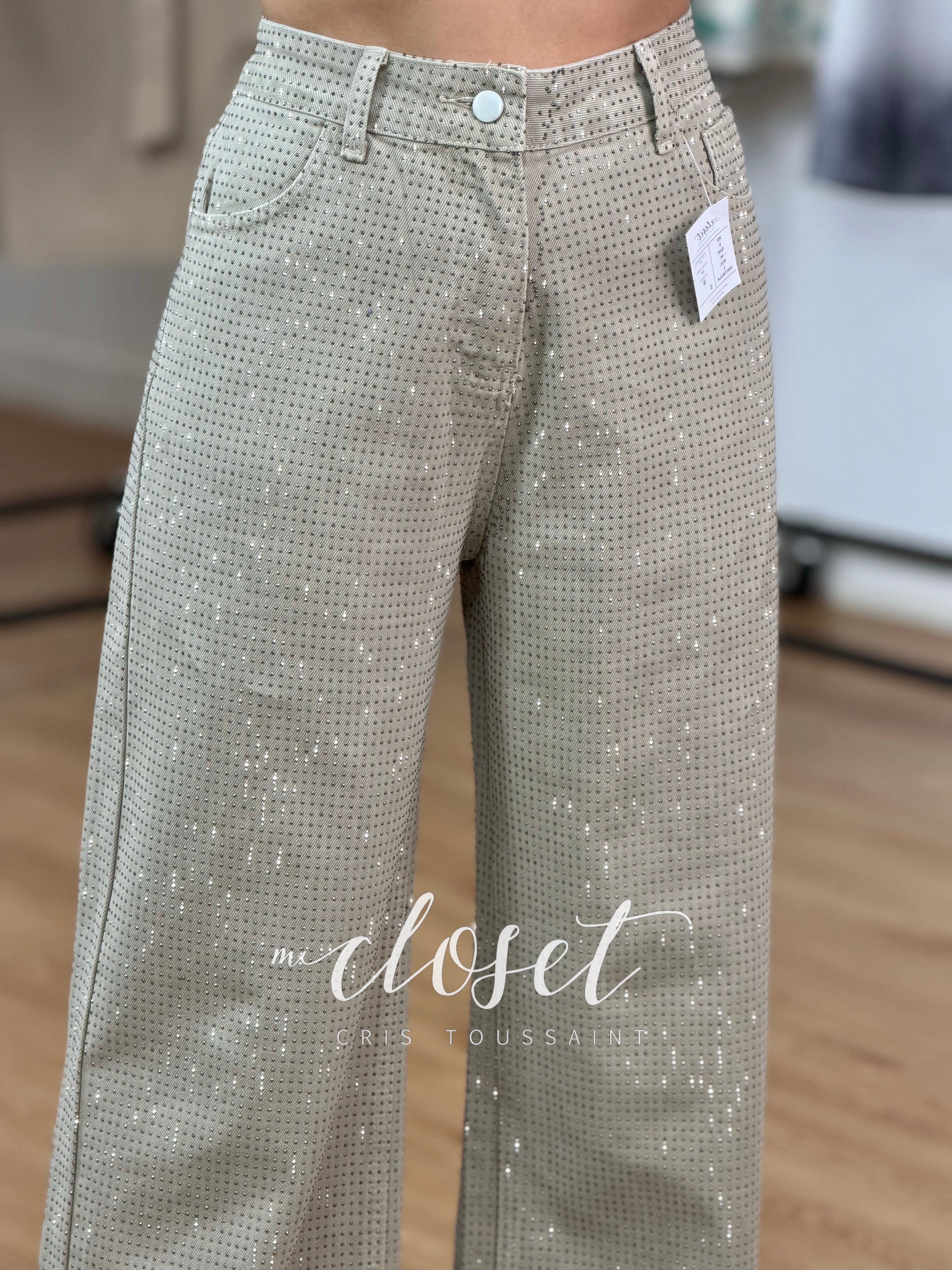JEANS CORTE WIDE LEG CON CHISPAS DE BRILLOS EN TODAS PARTES