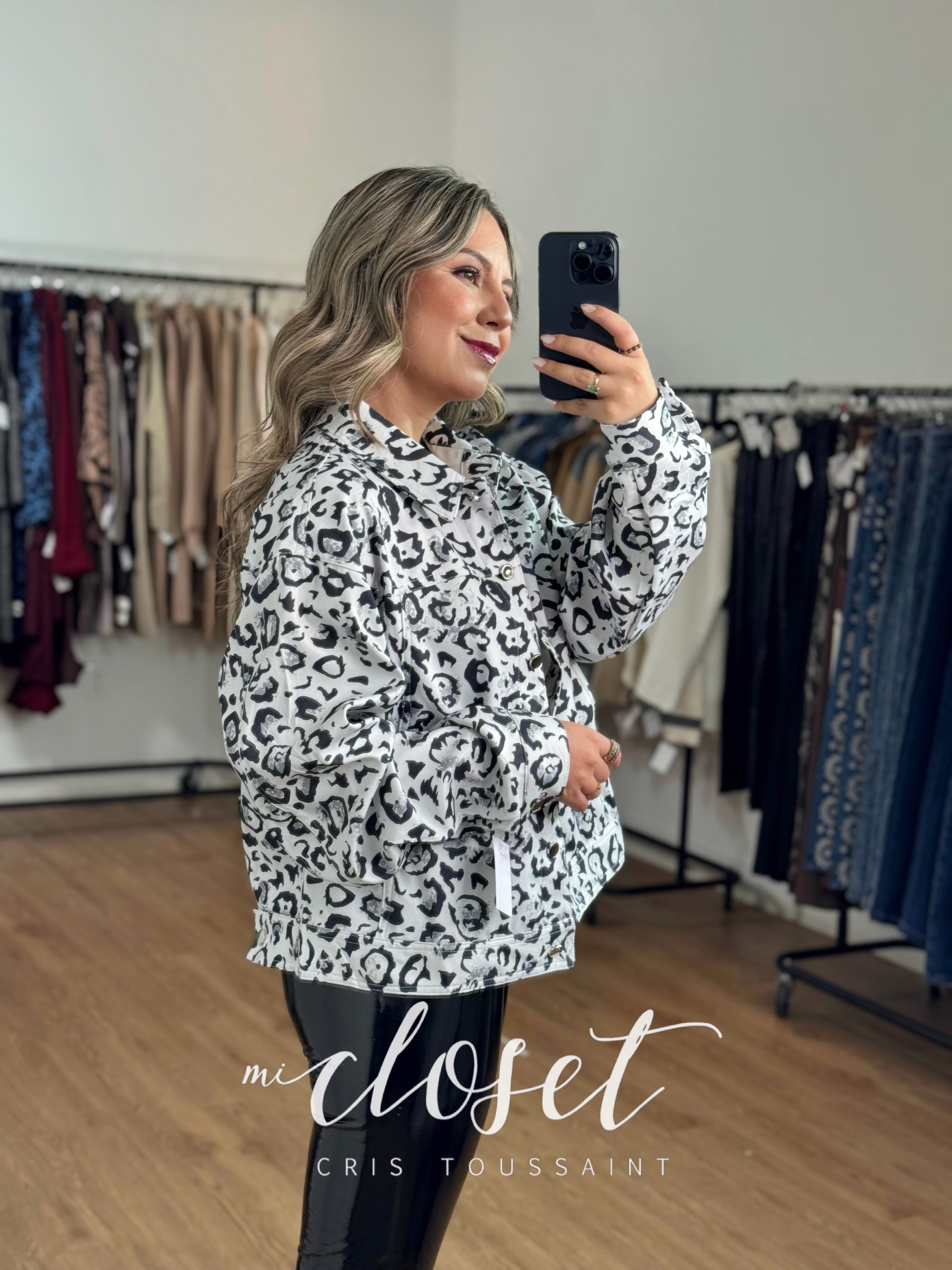 CHAMARRA CON ESTAMPADO ANIMAL PRINT