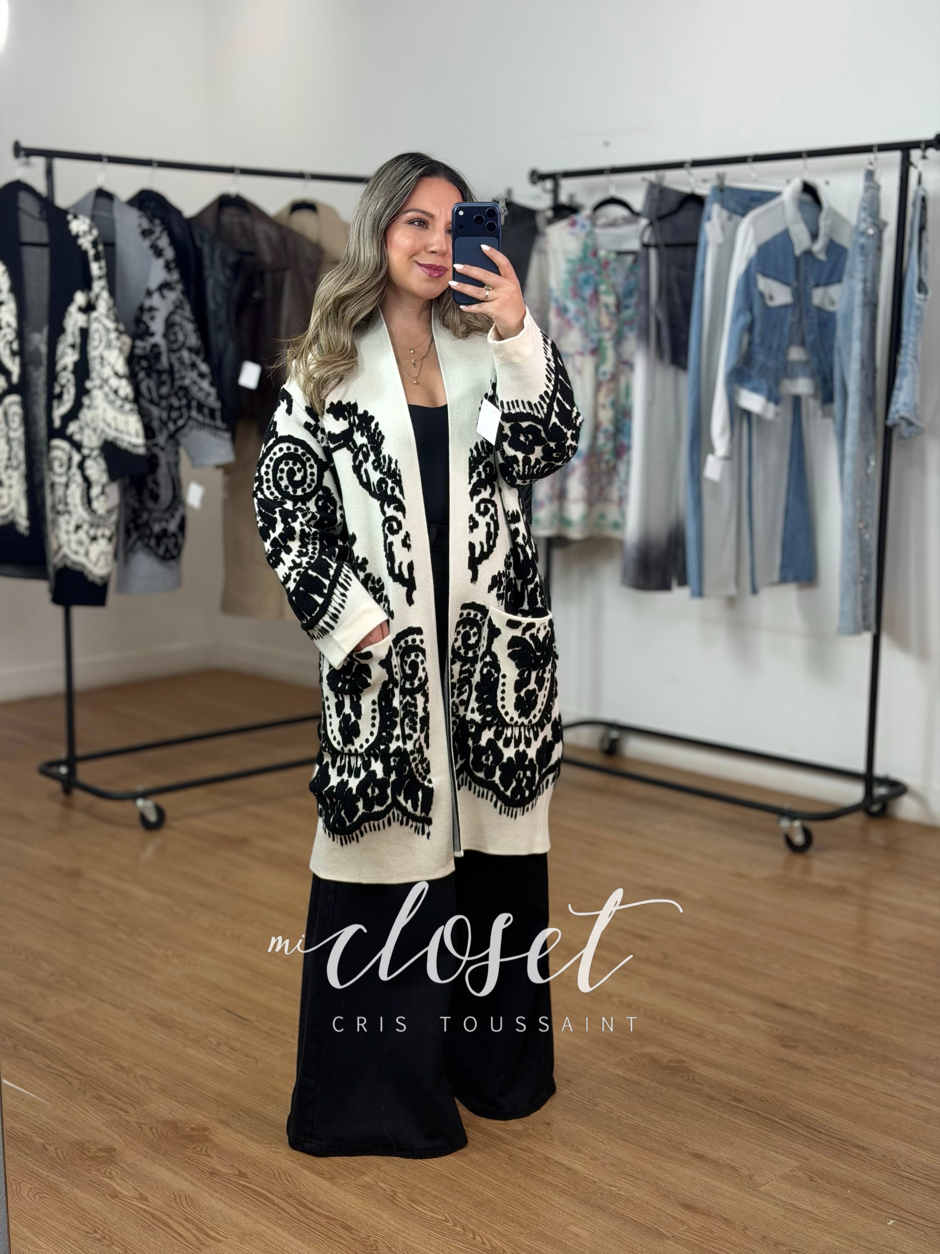 MAXI SWEATER OVERSIZED; LARGO, GRUESO, CON TEXTURA