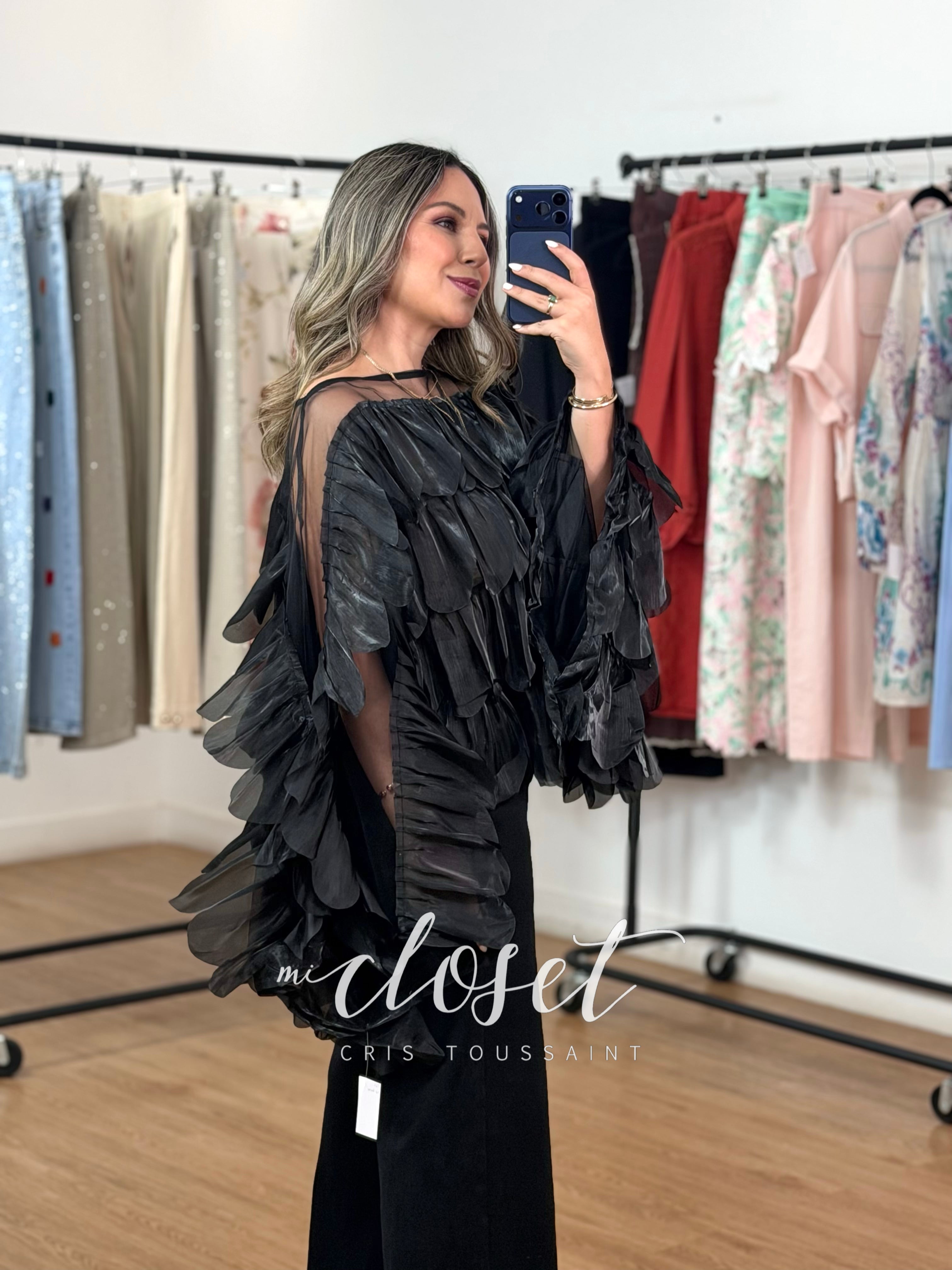 BLUSA DE TUL CON APLICACIONES SATINADAS Y MANGA TIPO MURCIÉLAGO