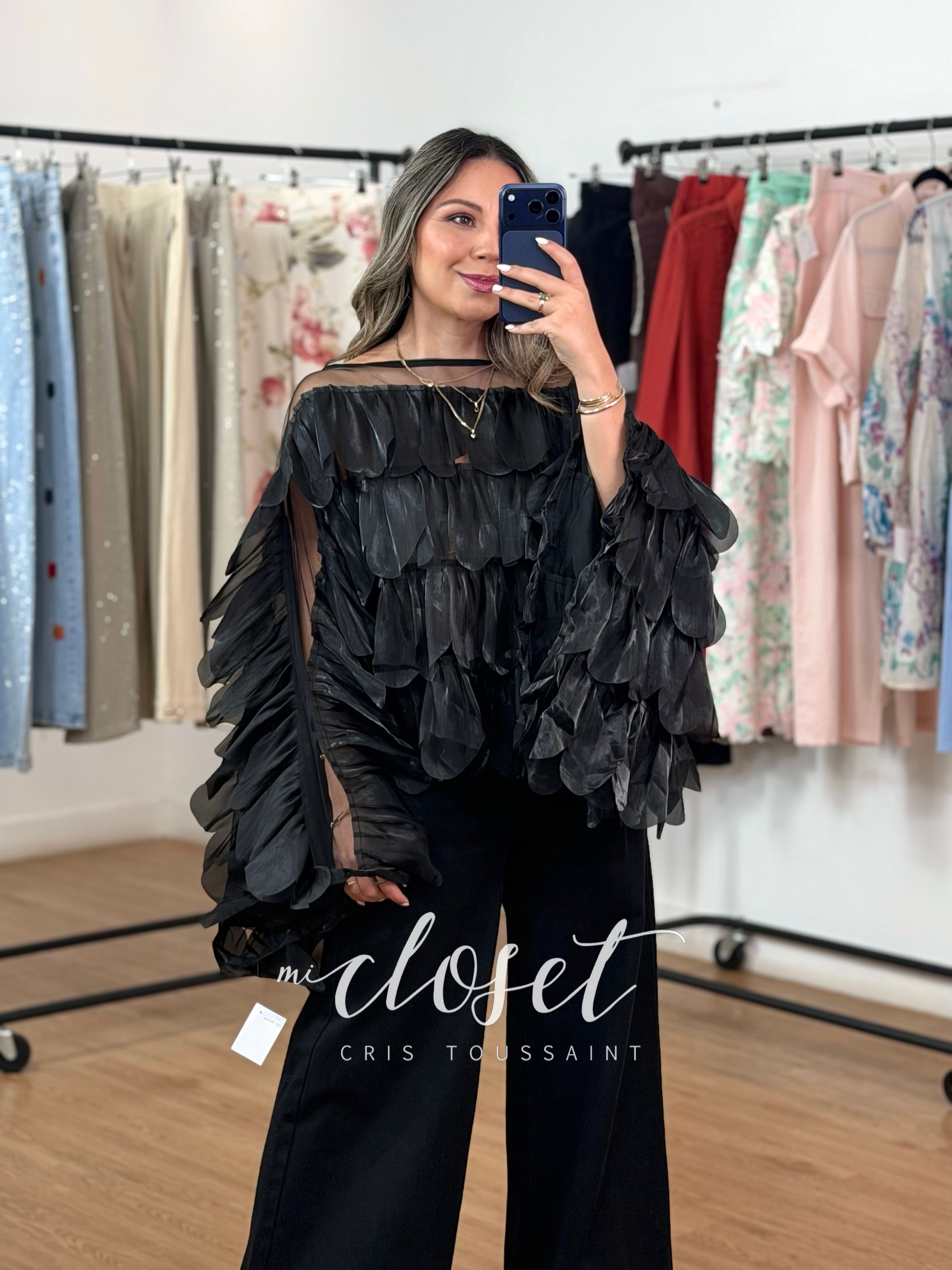 BLUSA DE TUL CON APLICACIONES SATINADAS Y MANGA TIPO MURCIÉLAGO