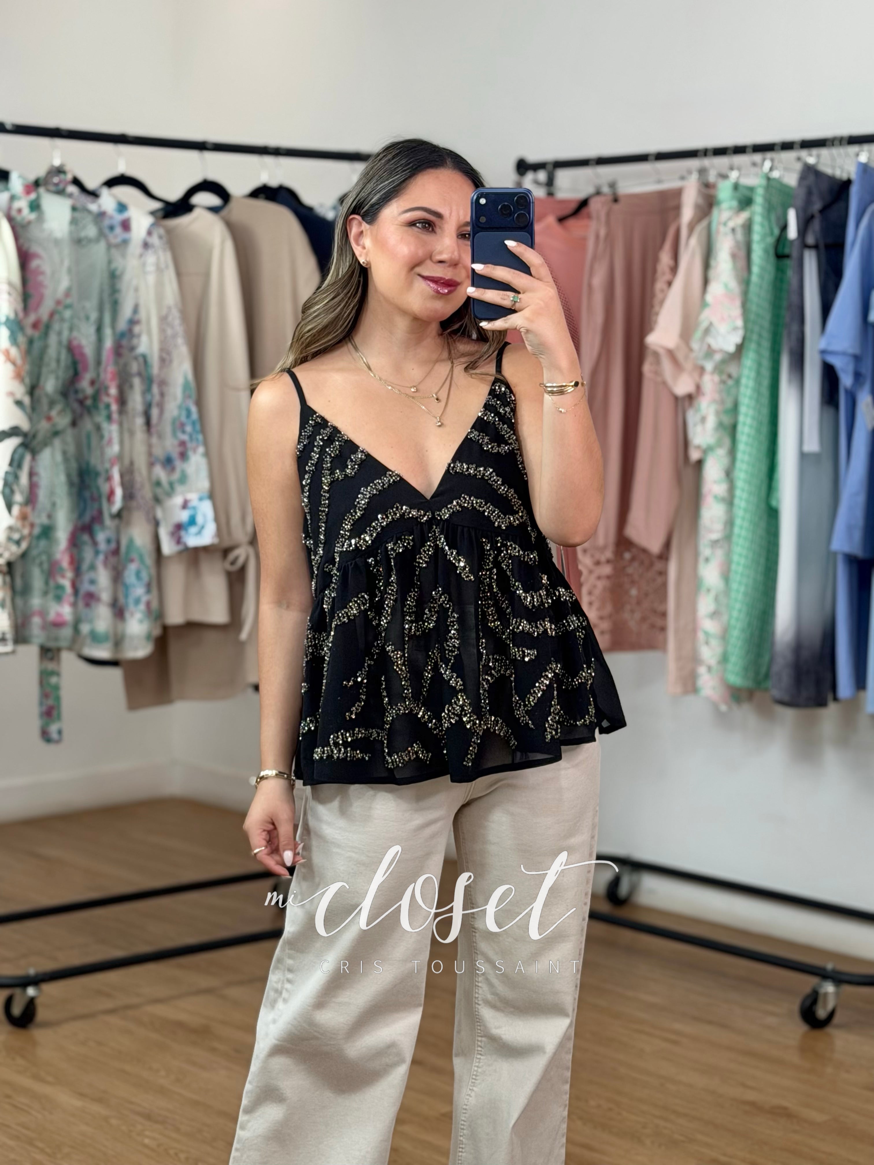 BLUSA DE TIRANTES SEMI TRANSPARENTE CON CHAQUIRA BORDADA