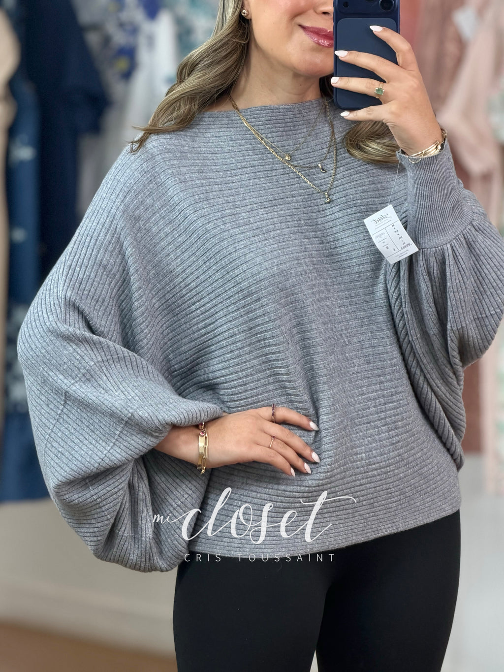 SWEATER MANGA MURCIÉLAGO CON TEXTURA DE LÍNEAS; SÚPER SUAVE