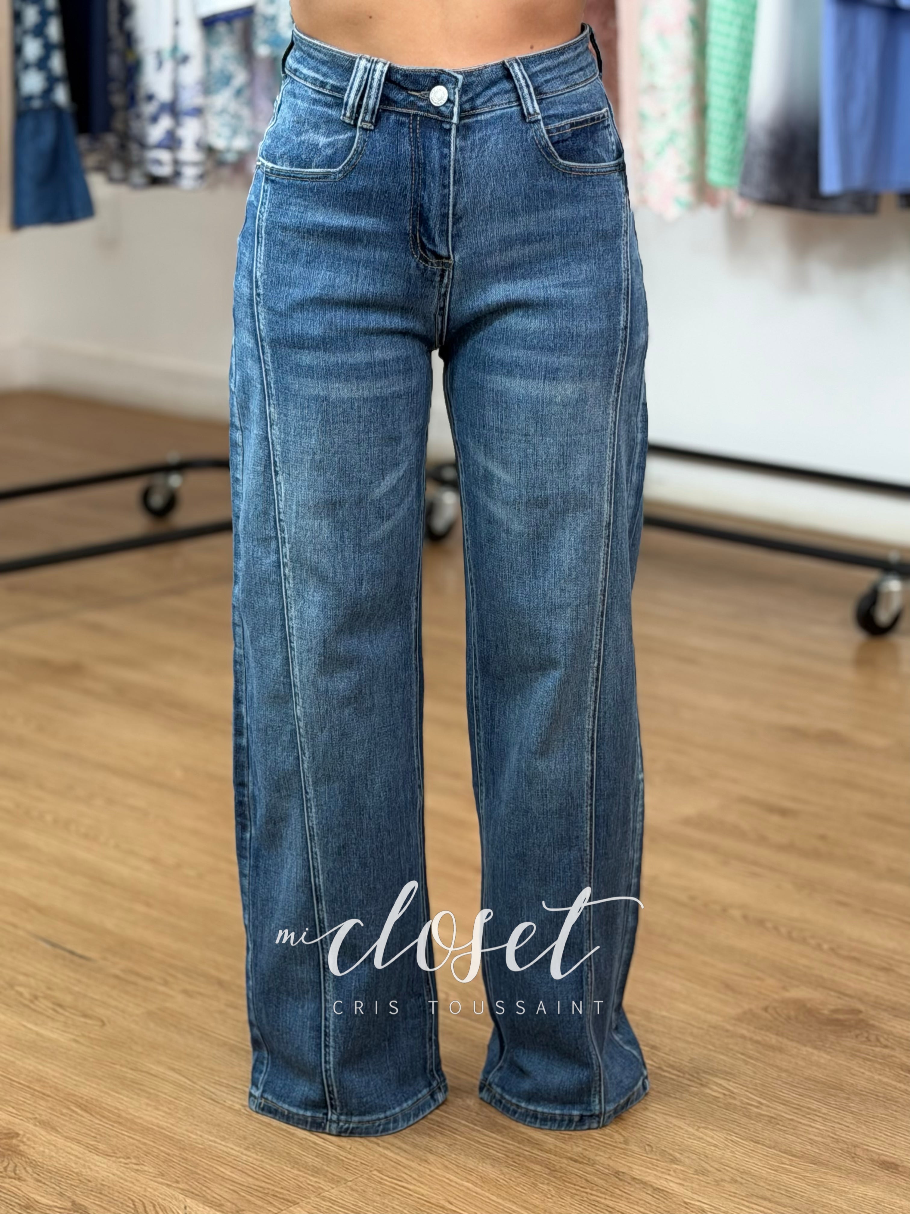 JEANS SÚPER STRETCH CORTE BARREL CON TEXTURA DE LÍNEAS AL FRENTE