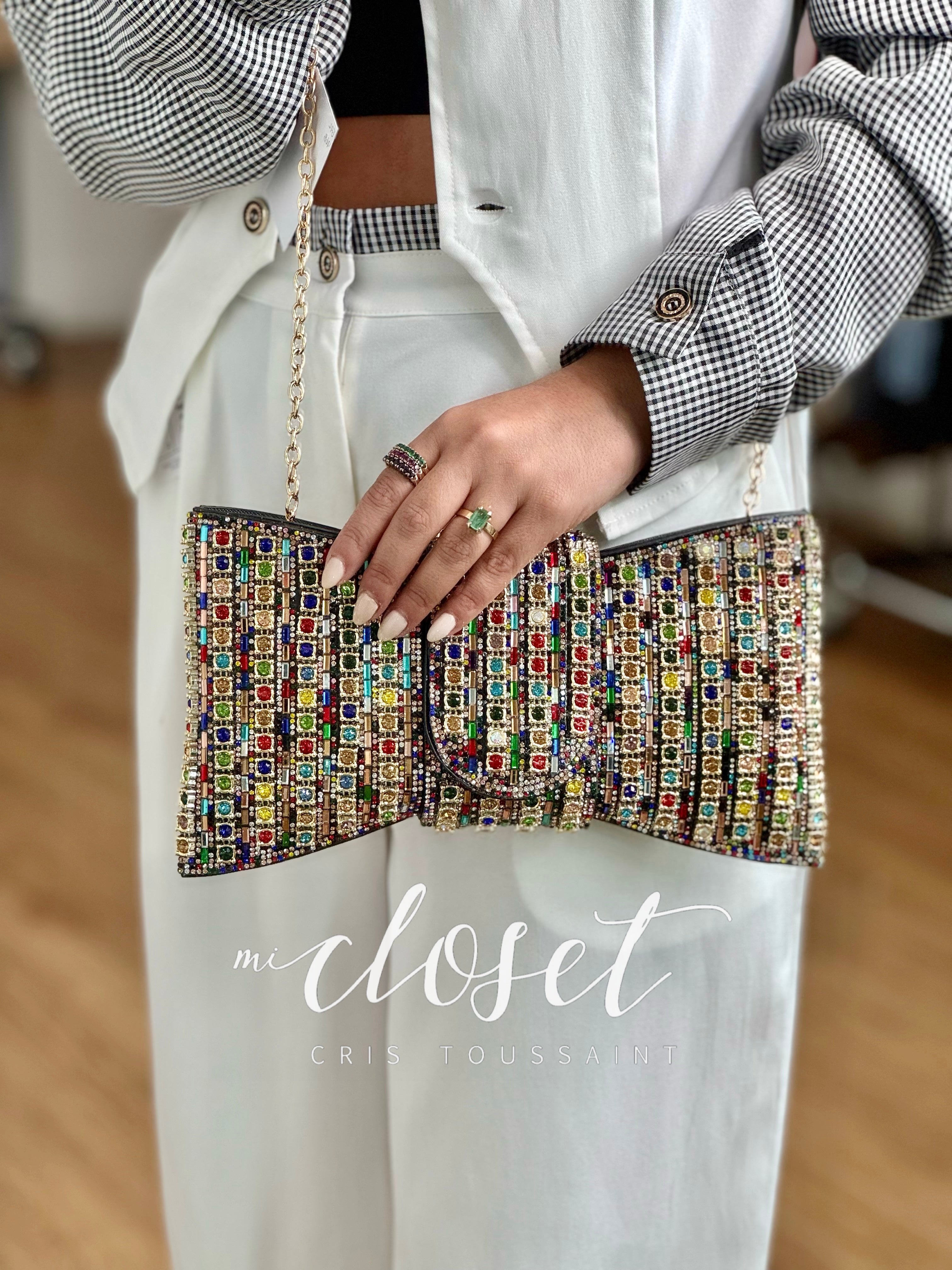 CLUTCH CON STRAP DE CADENA, CON PEDRERÍA DE COLORES Y BRILLOS