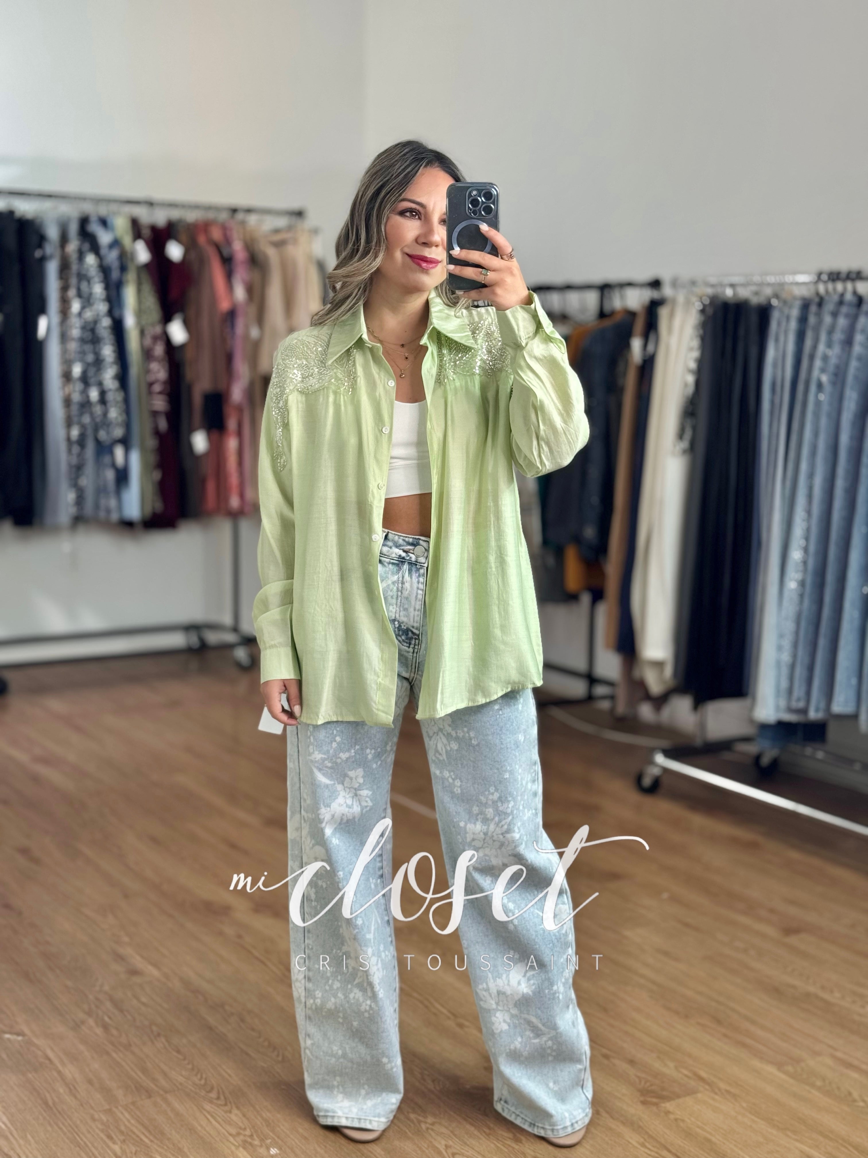 JEANS STETCH CON ESTAMPADO DE FLORES