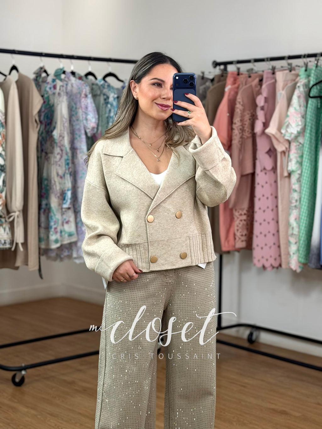 SWEATER SEMI GRUESO TIPO BLAZER, CON DETALLE EN CINTURA