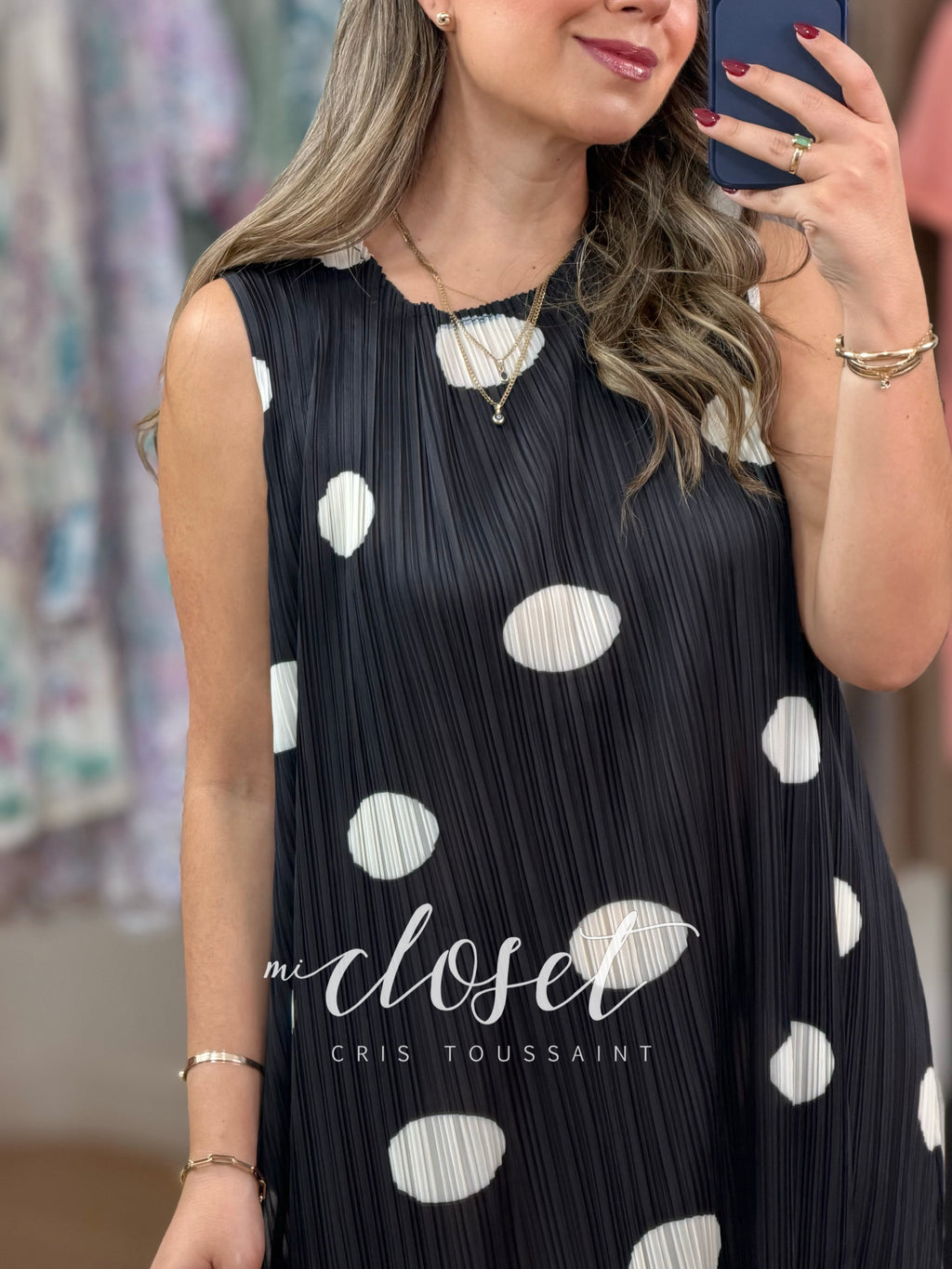 VESTIDO AMPLIO Y LIGERO CON TEXTURA PLISADA