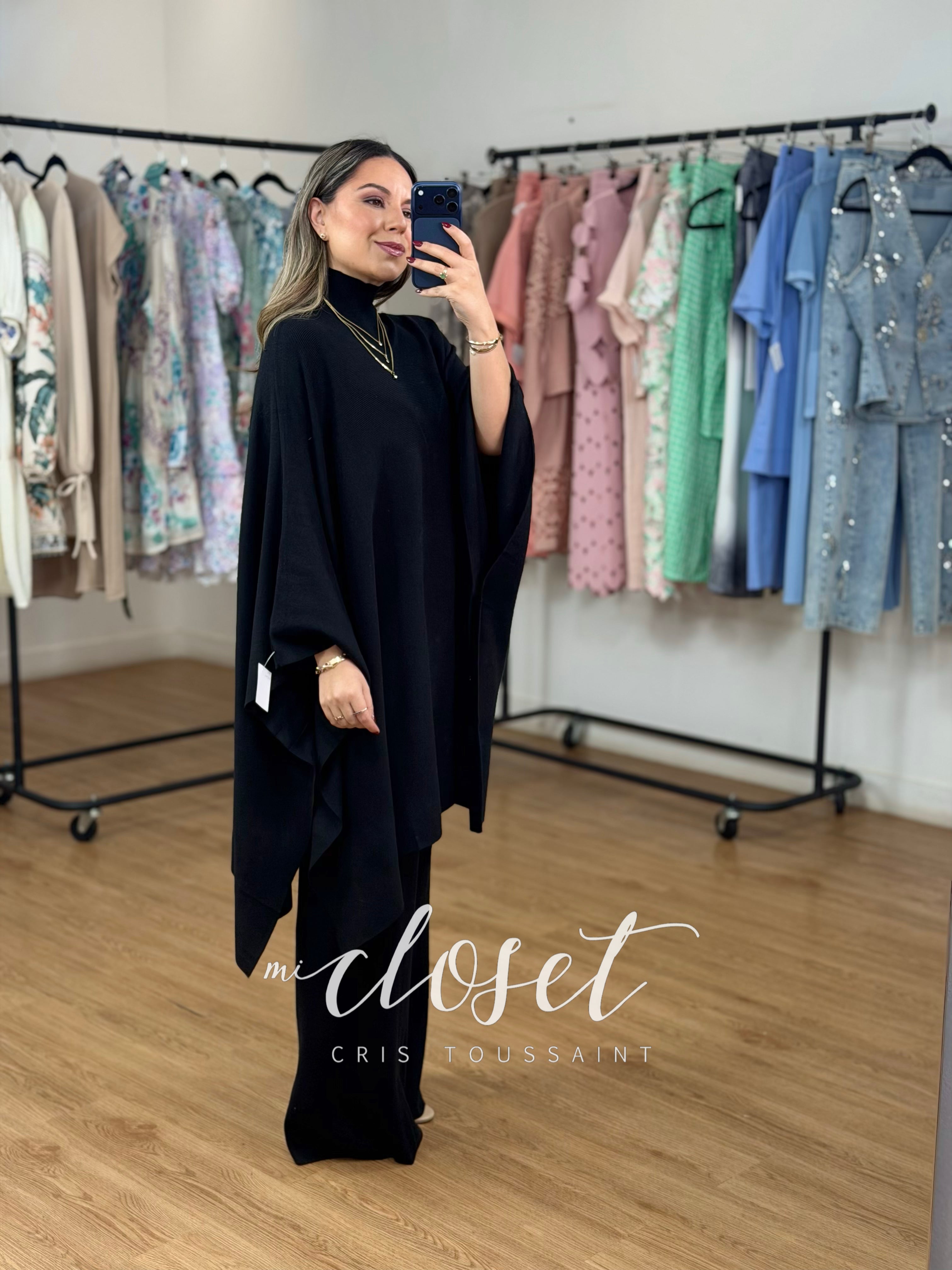CONJUNTO DE PANTS Y SWEATER TIPO CAPA SÚPER AMPLIO, MANGA MURCIÉLAGO