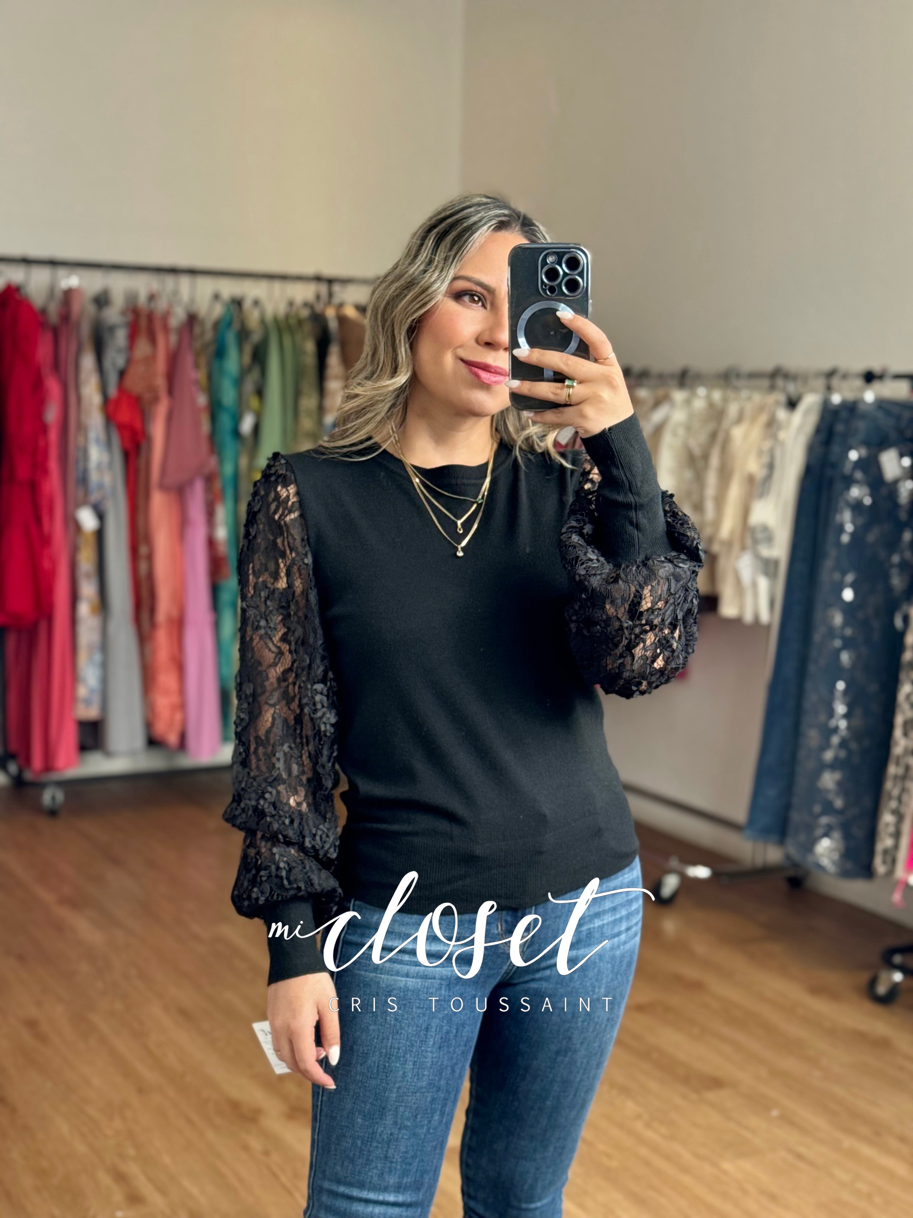 SWEATER CON MANGAS DE ENCAJE