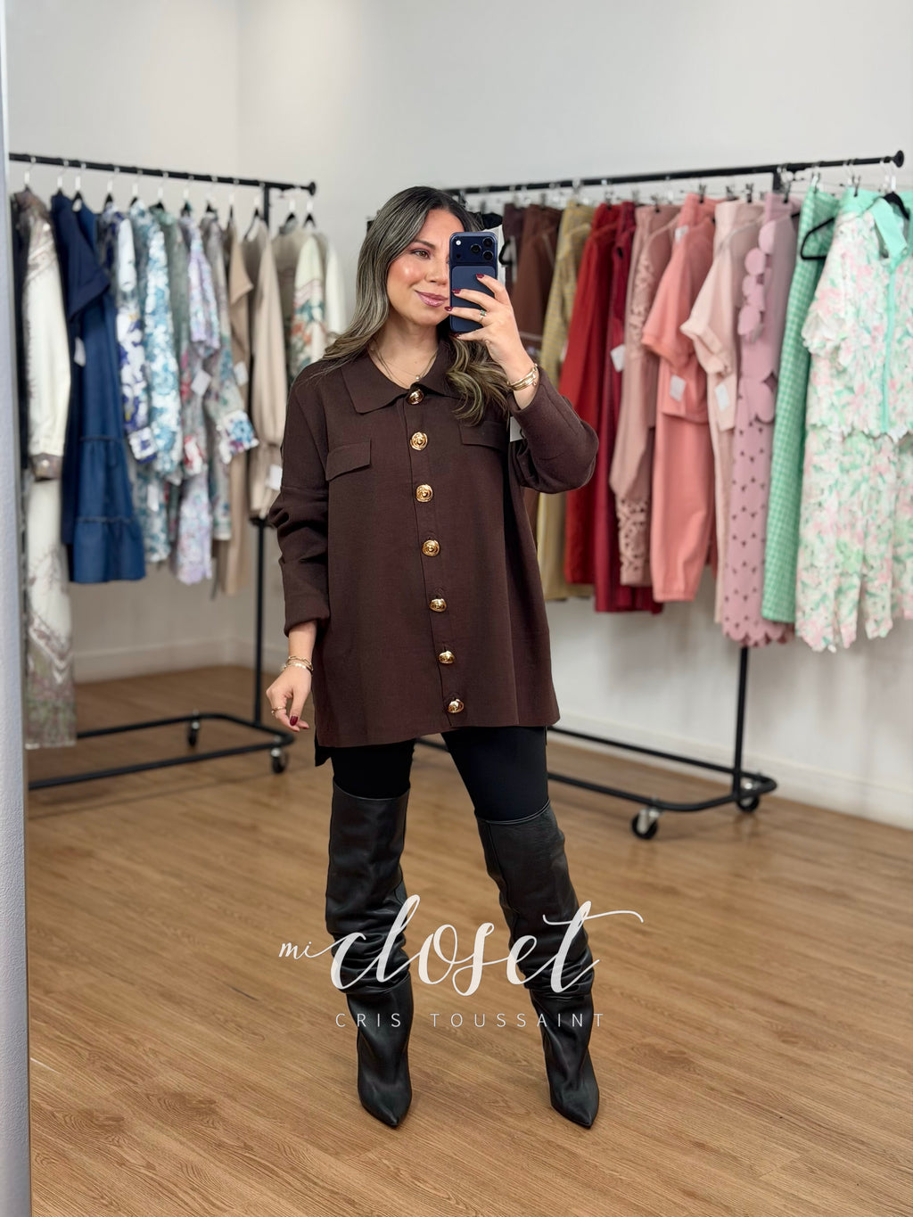 SWEATER OVERSIZED DE PUNTO CON BOTONES DE FLOR Y SIMULACIÓN DE BOLSAS