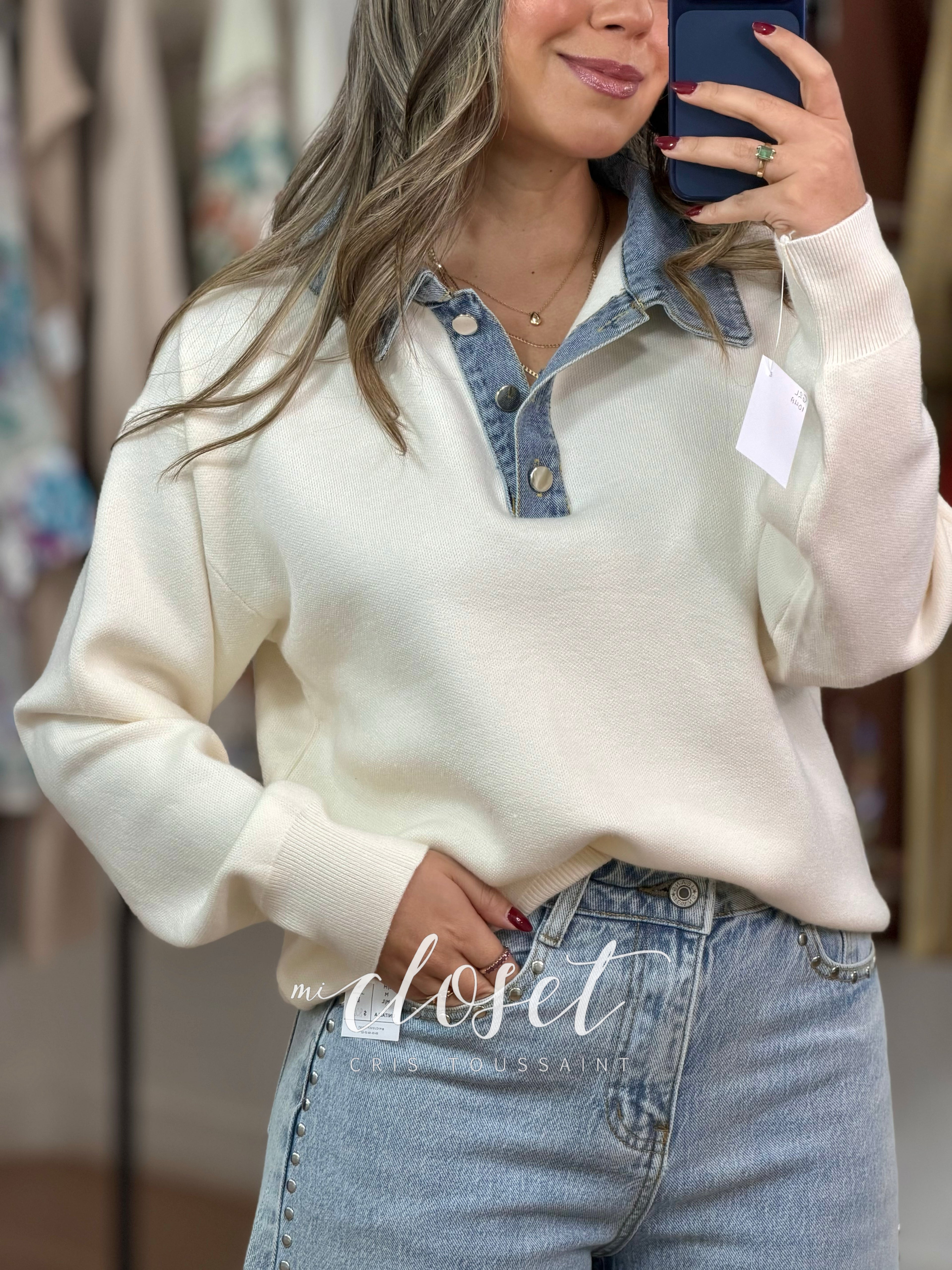 SWEATER SÚPER SUAVE CON CUELLO DE MEZCLILLA