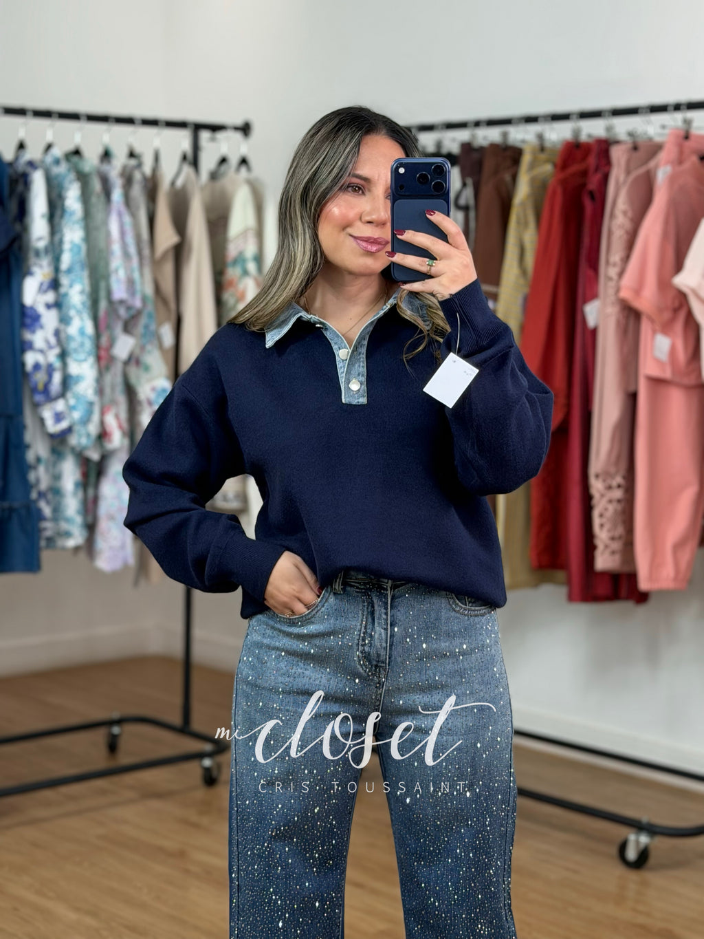 SWEATER SÚPER SUAVE CON CUELLO DE MEZCLILLA