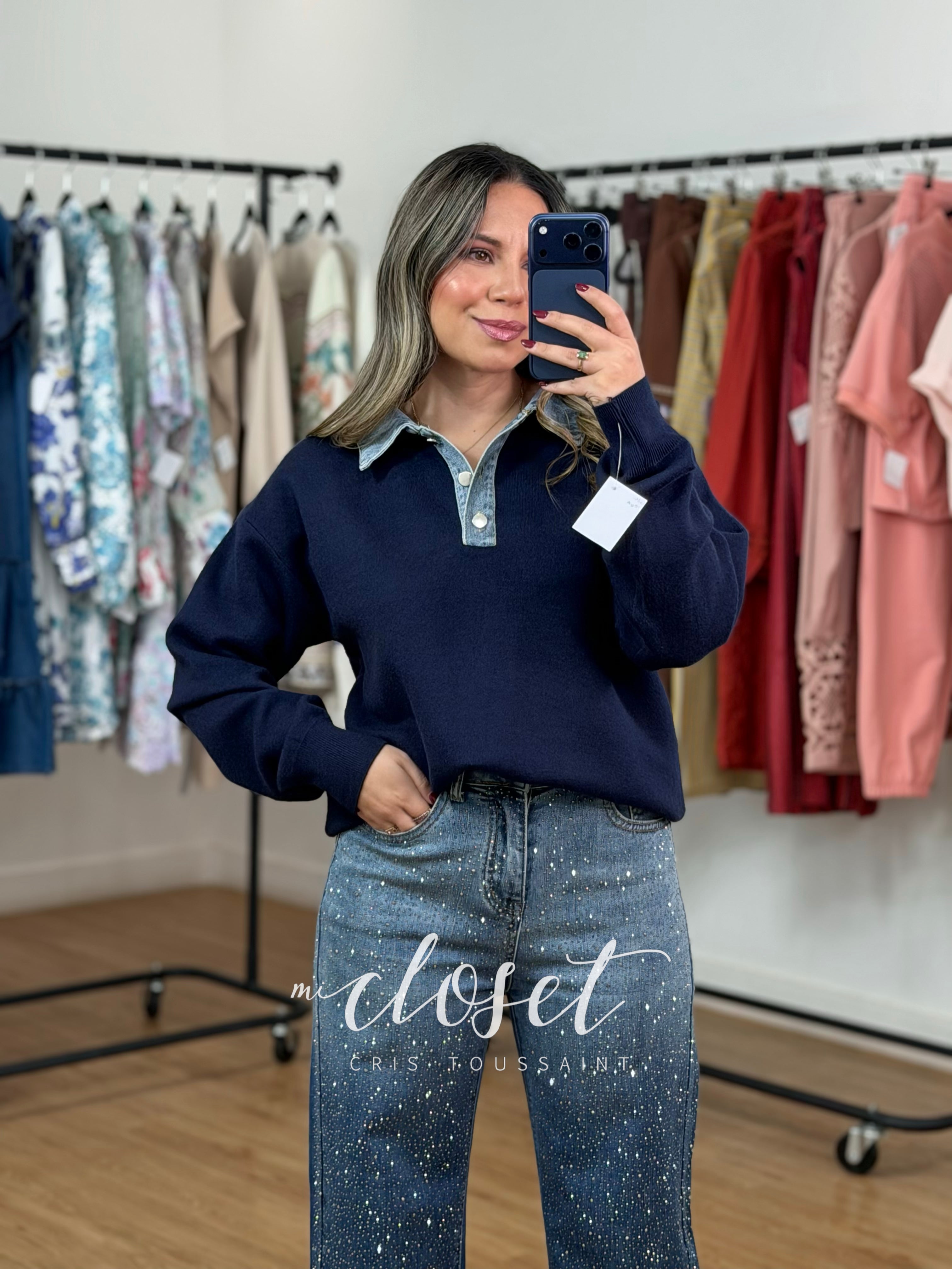SWEATER SÚPER SUAVE CON CUELLO DE MEZCLILLA