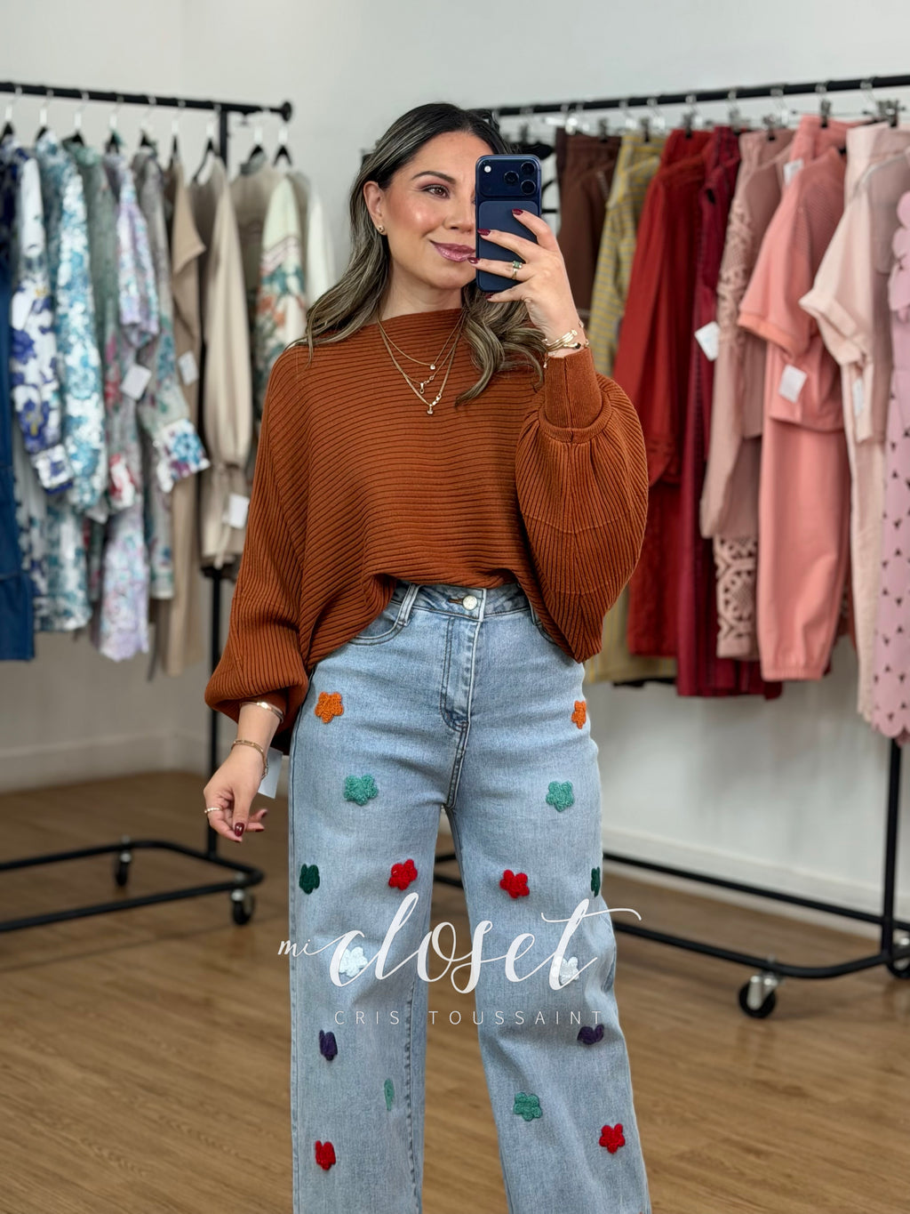 SWEATER MANGA MURCIÉLAGO CON TEXTURA DE LÍNEAS; SÚPER SUAVE