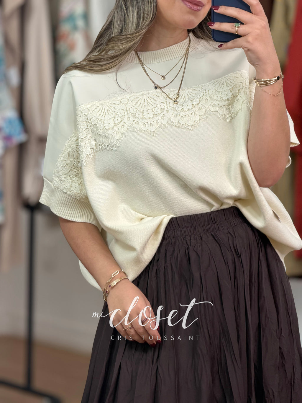 TEESHIRT OVERSIZED DOBLE TEXTURA, CON APLICACIONES DE ENCAJE EN TIPO PIEL
